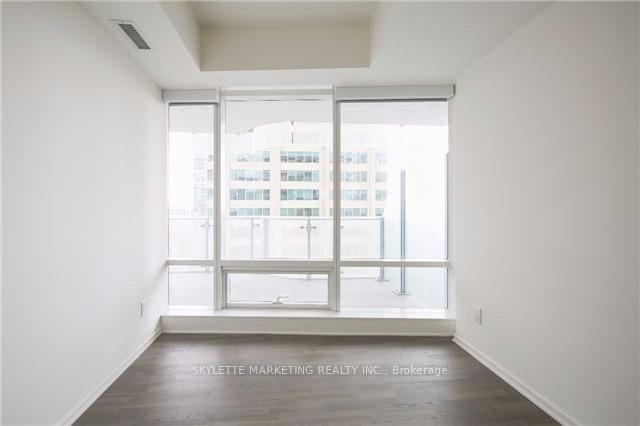 Photo 5 of Unit 3710, 1 Bloor Street E, Toronto, Church-Yonge Corridor — HOMEH