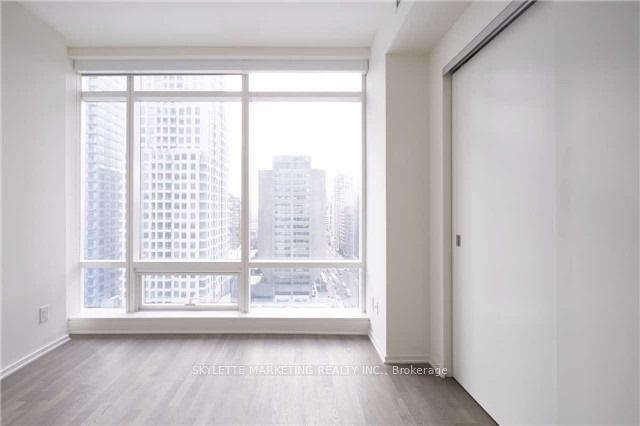 Photo 10 of Unit 3710, 1 Bloor Street E, Toronto, Church-Yonge Corridor — HOMEH