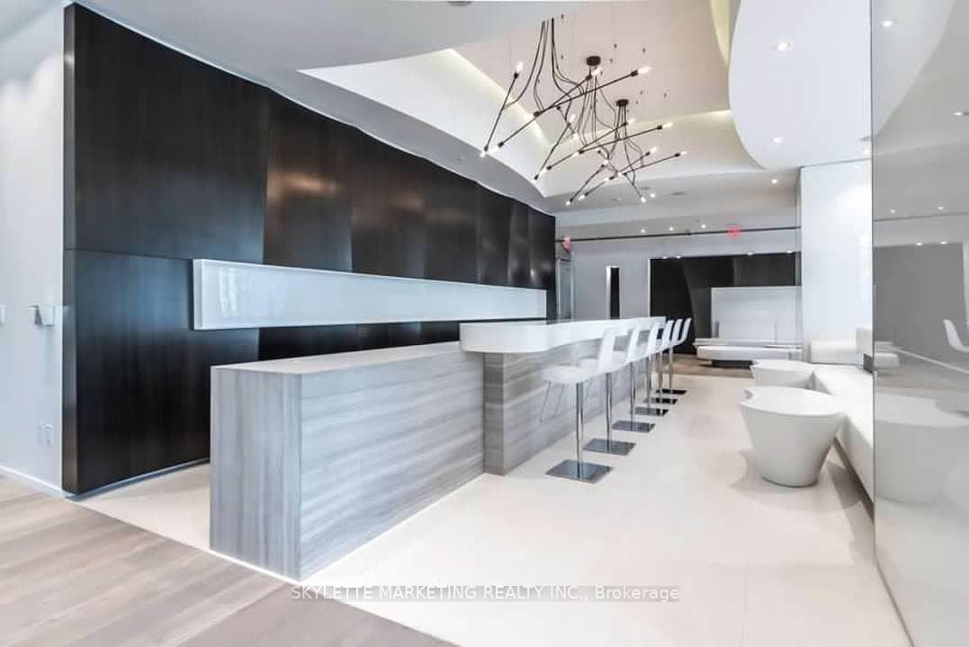 Photo 13 of Unit 3710, 1 Bloor Street E, Toronto, Church-Yonge Corridor — HOMEH