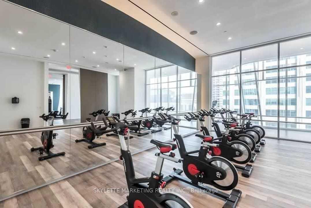 Photo 16 of Unit 3710, 1 Bloor Street E, Toronto, Church-Yonge Corridor — HOMEH