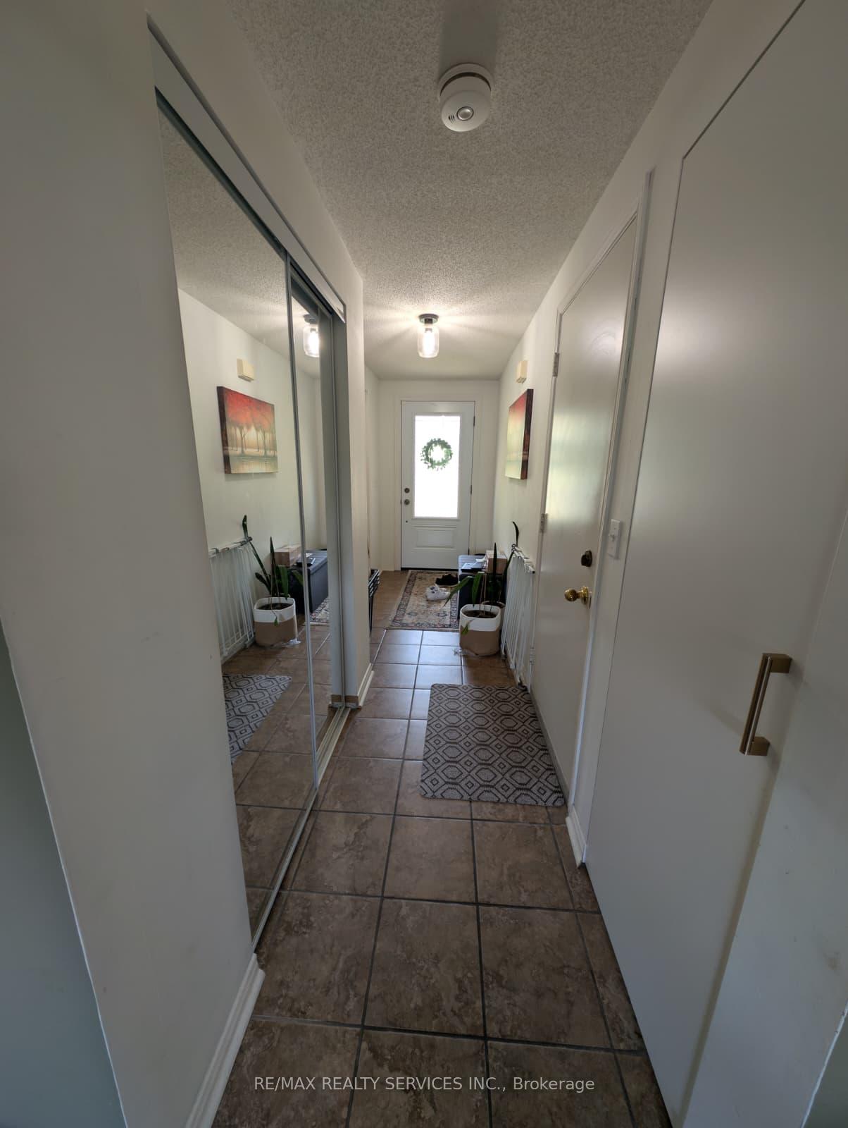 Photo 1 of 466 Bankside Drive, Kitchener, Highland West — HOMEH