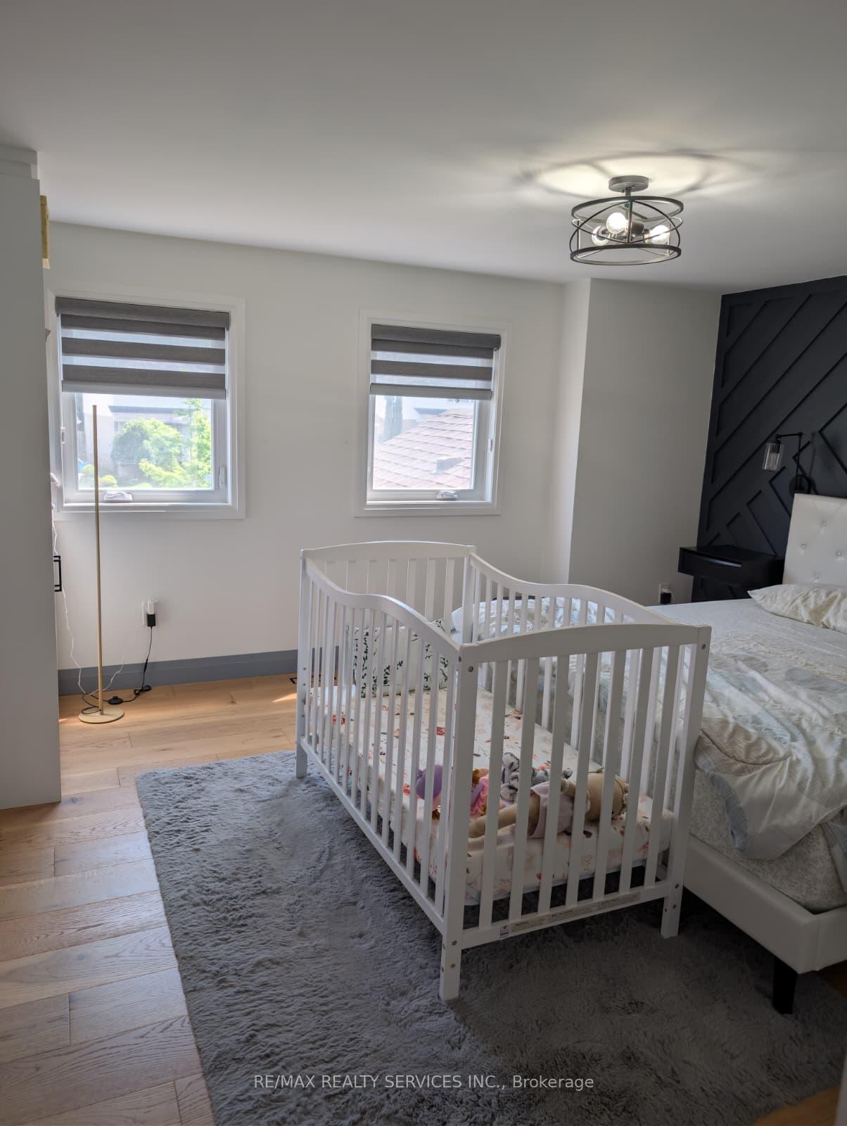 Photo 14 of 466 Bankside Drive, Kitchener, Highland West — HOMEH