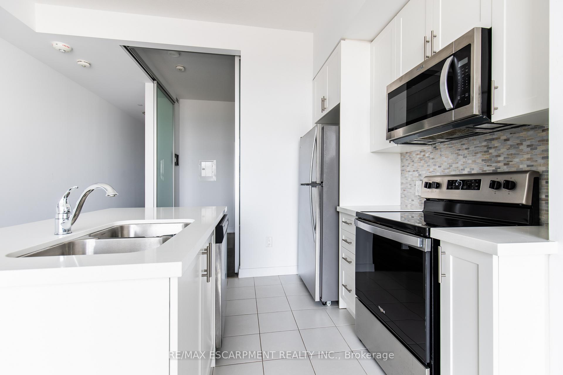 Photo 15 of Unit 416, 450 Dundas Street E, Hamilton, Waterdown — HOMEH