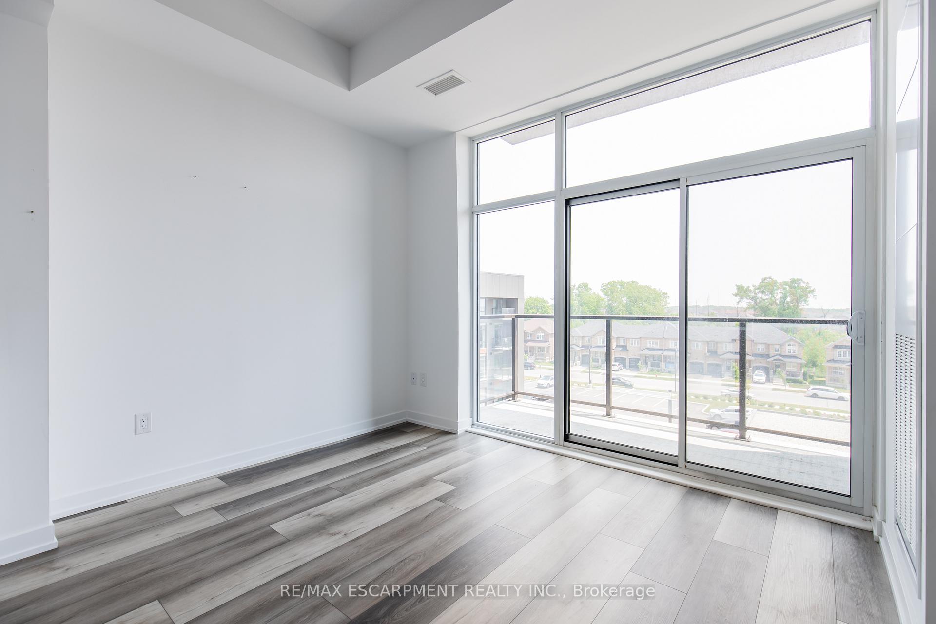 Photo 21 of Unit 416, 450 Dundas Street E, Hamilton, Waterdown — HOMEH