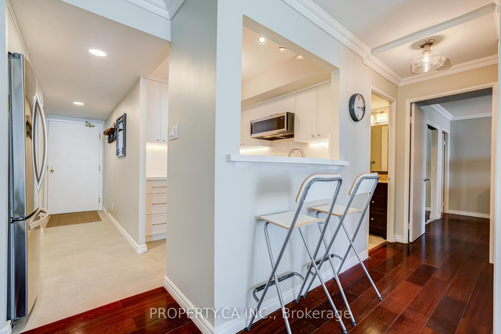Photo 4 of Unit 1008, 92 King Street, Toronto, Church-Yonge Corridor — HOMEH