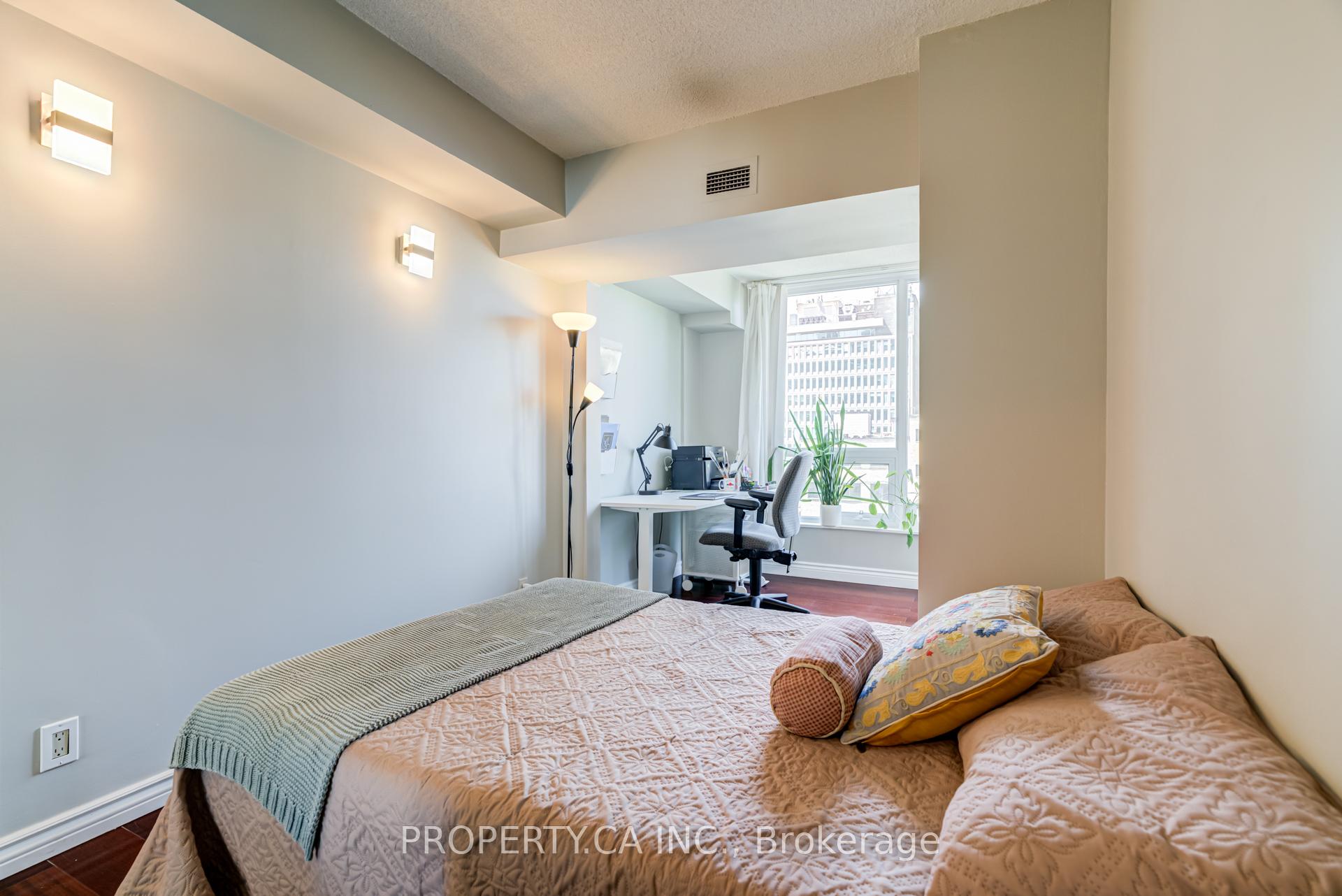 Photo 16 of Unit 1008, 92 King Street, Toronto, Church-Yonge Corridor — HOMEH