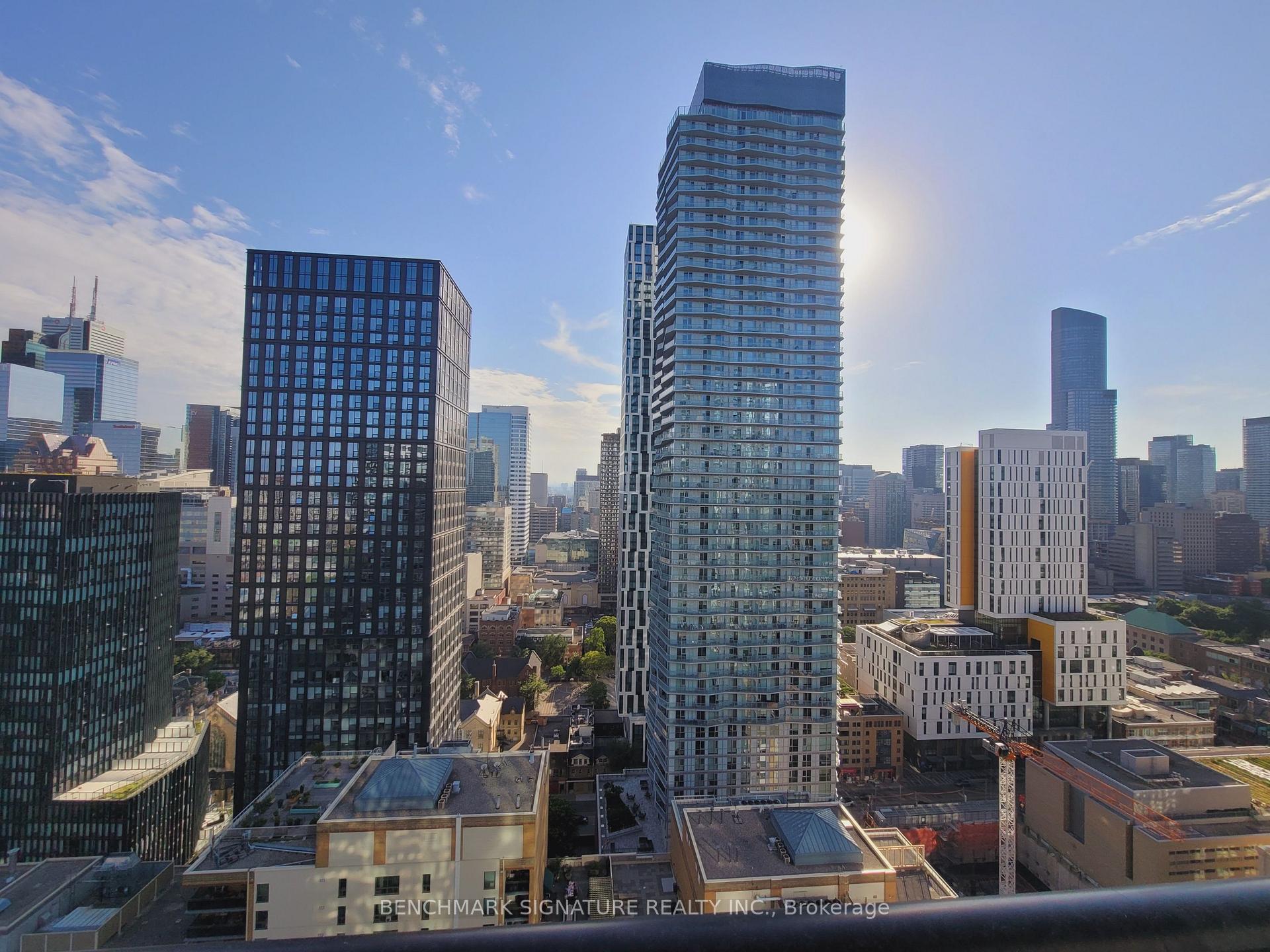 Photo 3 of Unit 3006, 77 Mutual Street, Toronto, Church-Yonge Corridor — HOMEH
