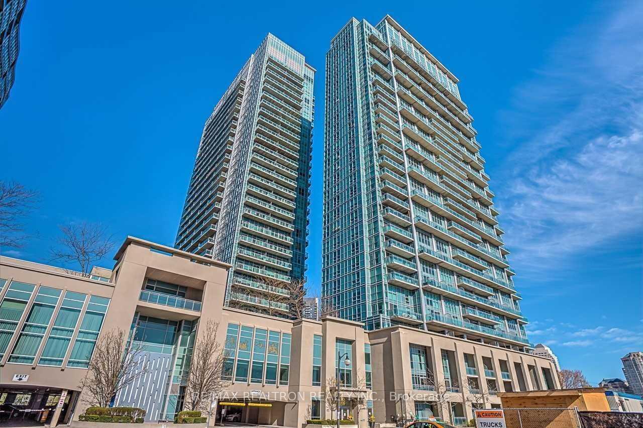 Front of Unit 2631, 165 Legion Road N