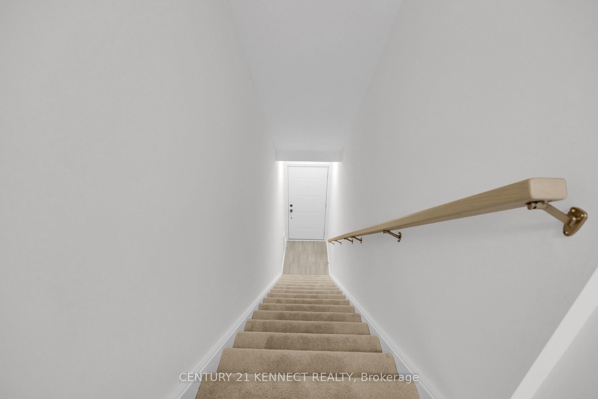 Photo 5 of Unit 82, 42 Lowes Road W, Guelph, Clairfields/Hanlon Business Park — HOMEH