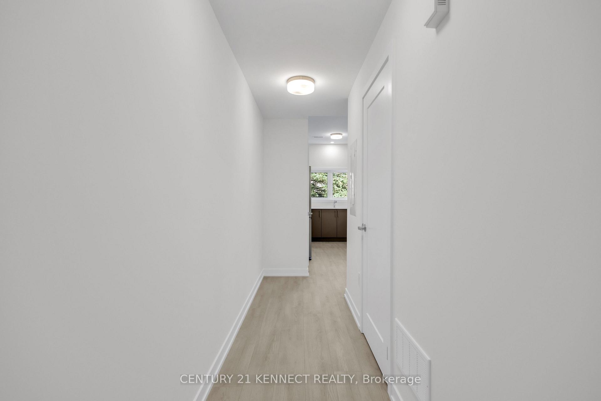 Photo 7 of Unit 82, 42 Lowes Road W, Guelph, Clairfields/Hanlon Business Park — HOMEH