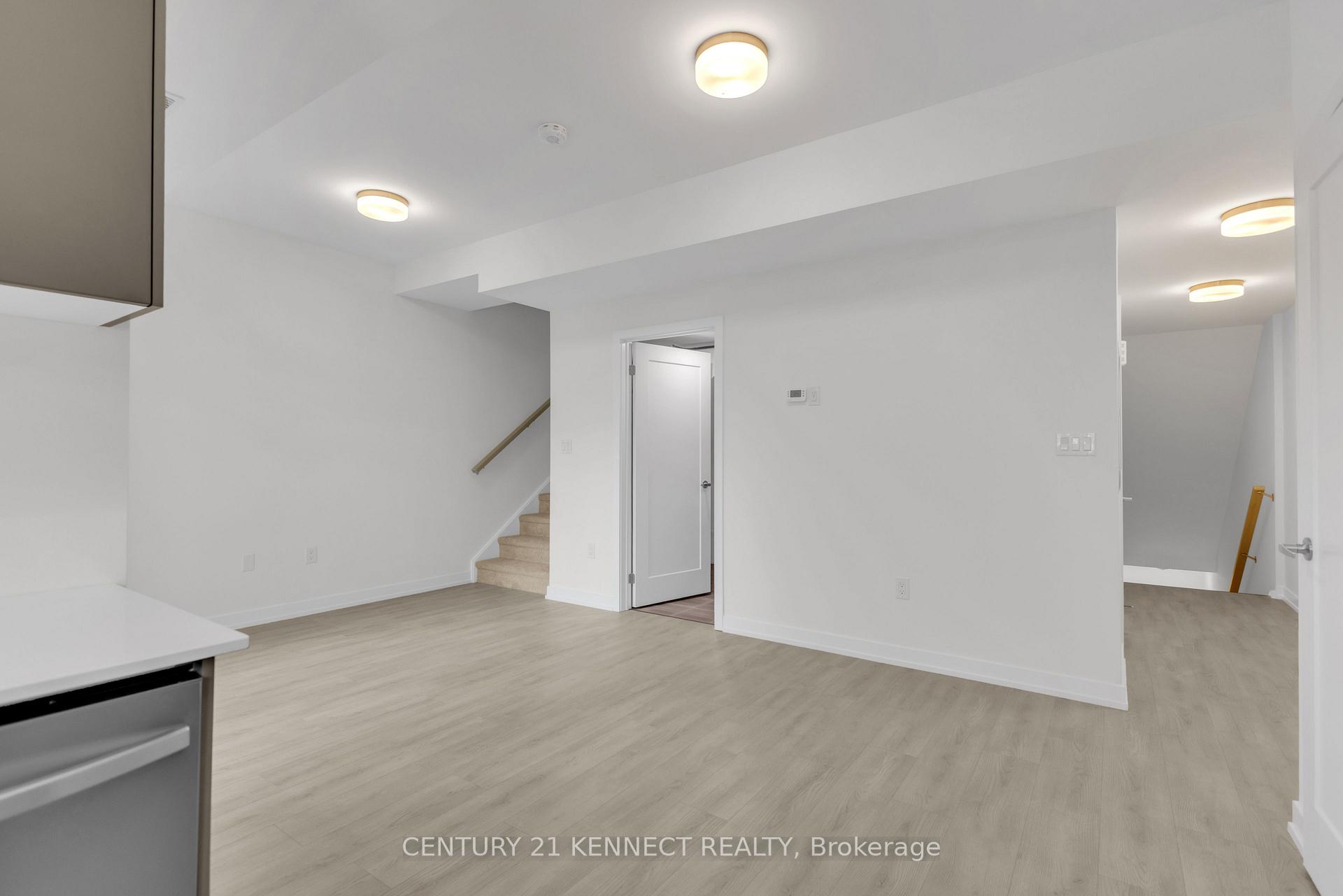 Photo 12 of Unit 82, 42 Lowes Road W, Guelph, Clairfields/Hanlon Business Park — HOMEH