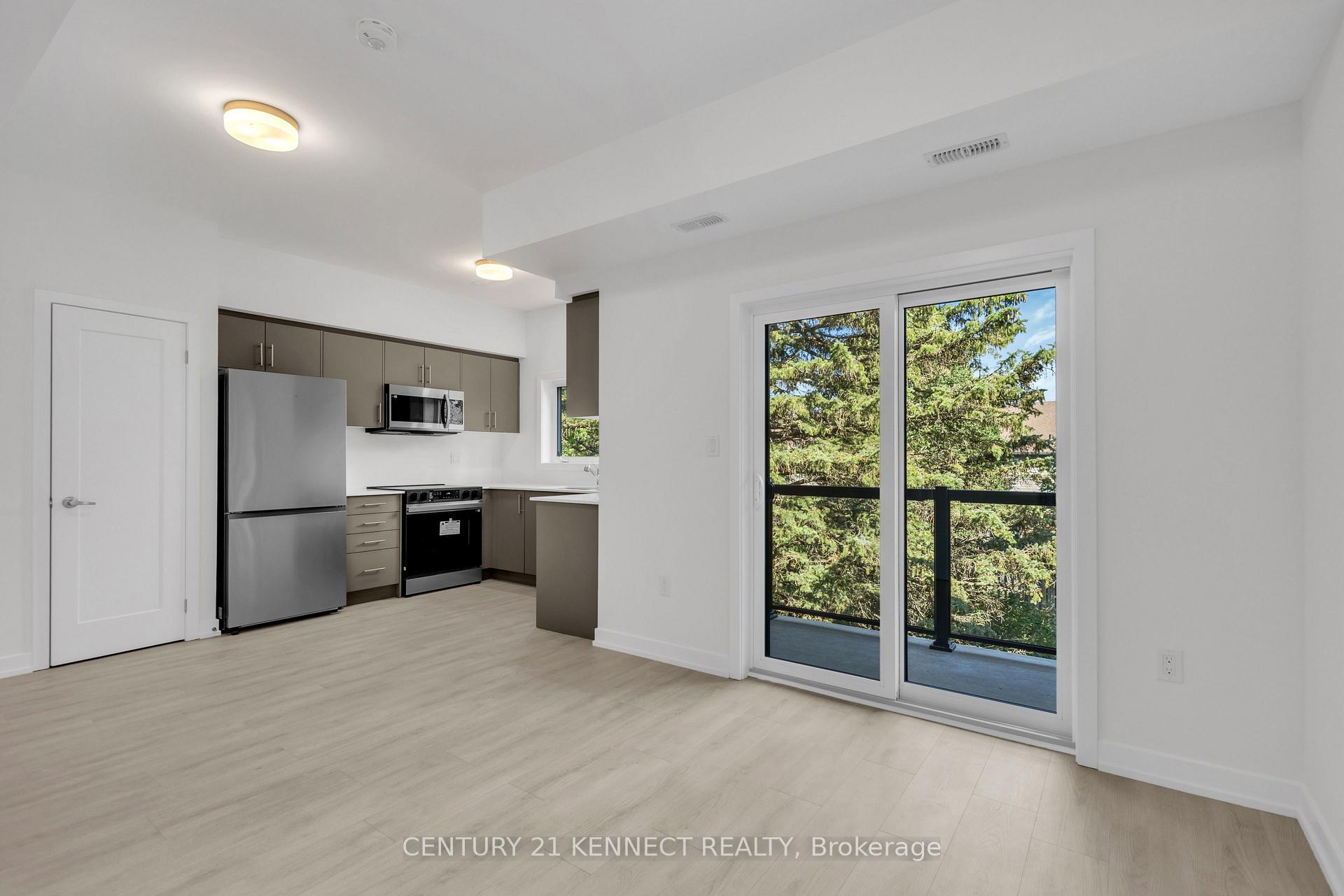 Photo 15 of Unit 82, 42 Lowes Road W, Guelph, Clairfields/Hanlon Business Park — HOMEH