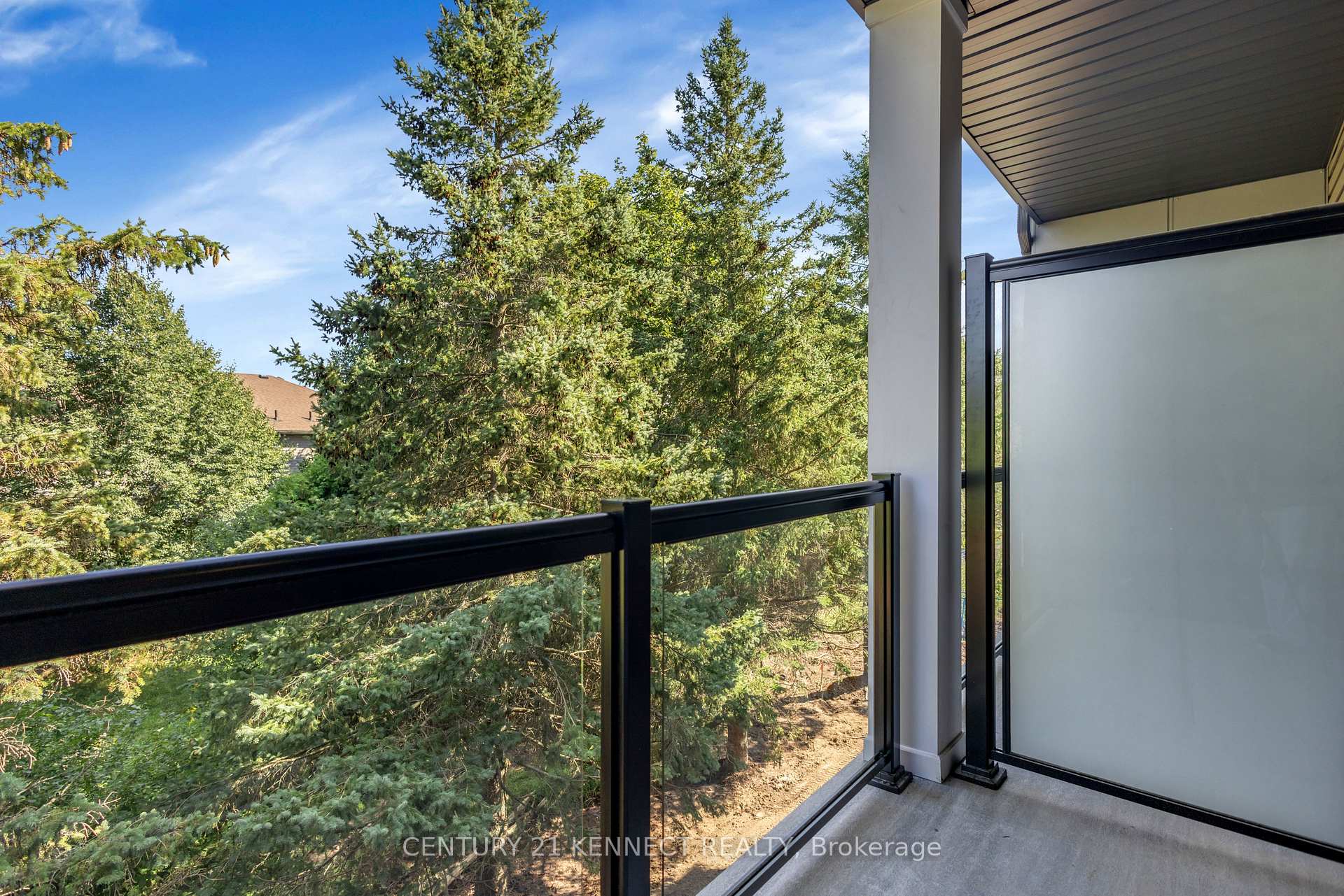 Photo 16 of Unit 82, 42 Lowes Road W, Guelph, Clairfields/Hanlon Business Park — HOMEH