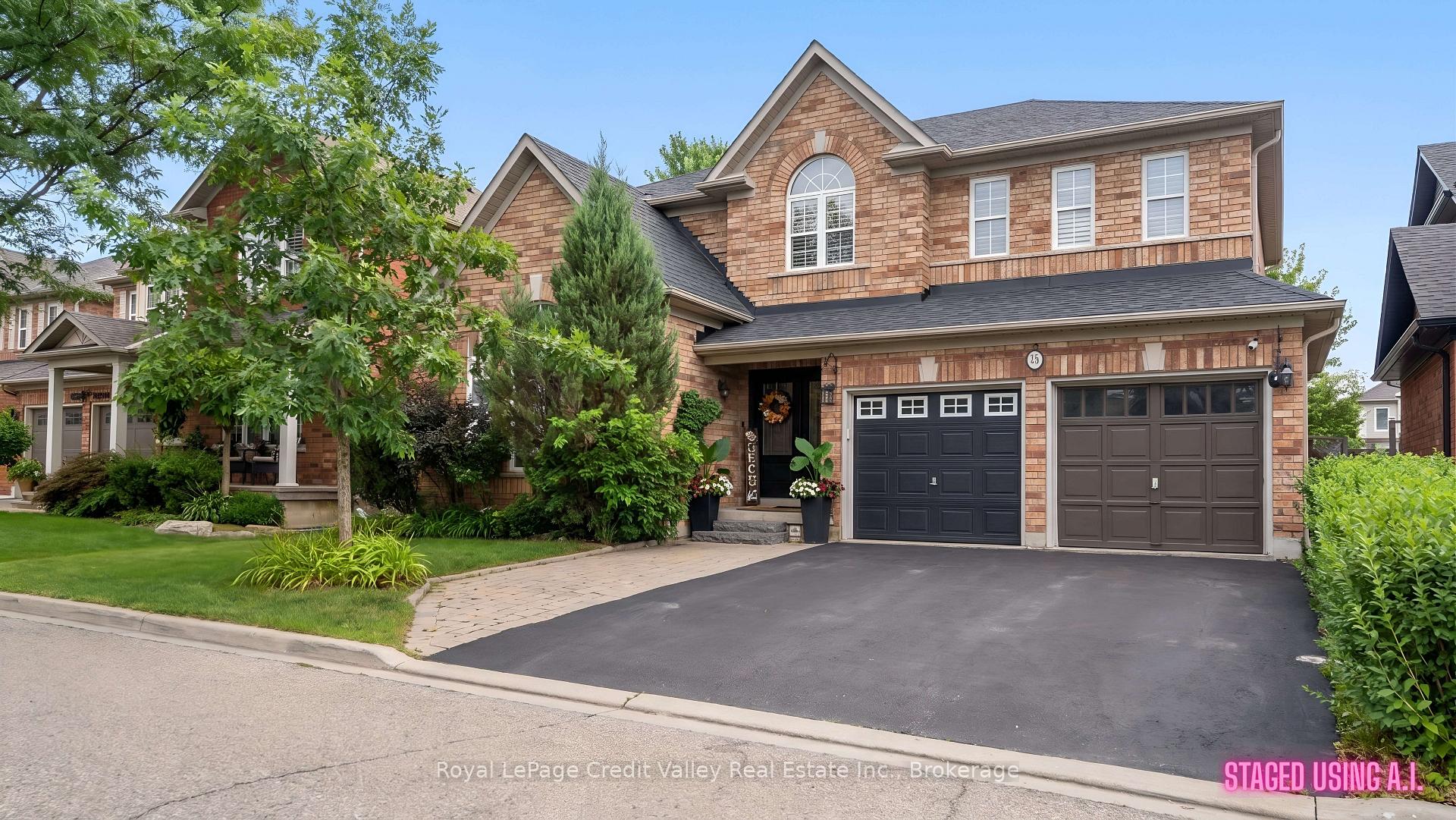 Photo 1 of 15 Courtsfield Crescent, Brampton, Fletcher's Meadow — HOMEH
