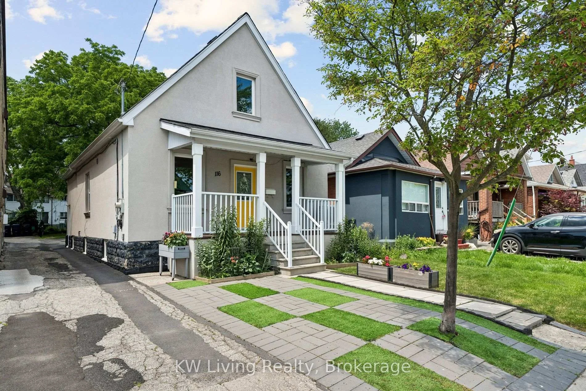 Photo 3 of Unit 2408, 8 Olympic Garden Drive, North York, Newtonbrook East — HOMEH