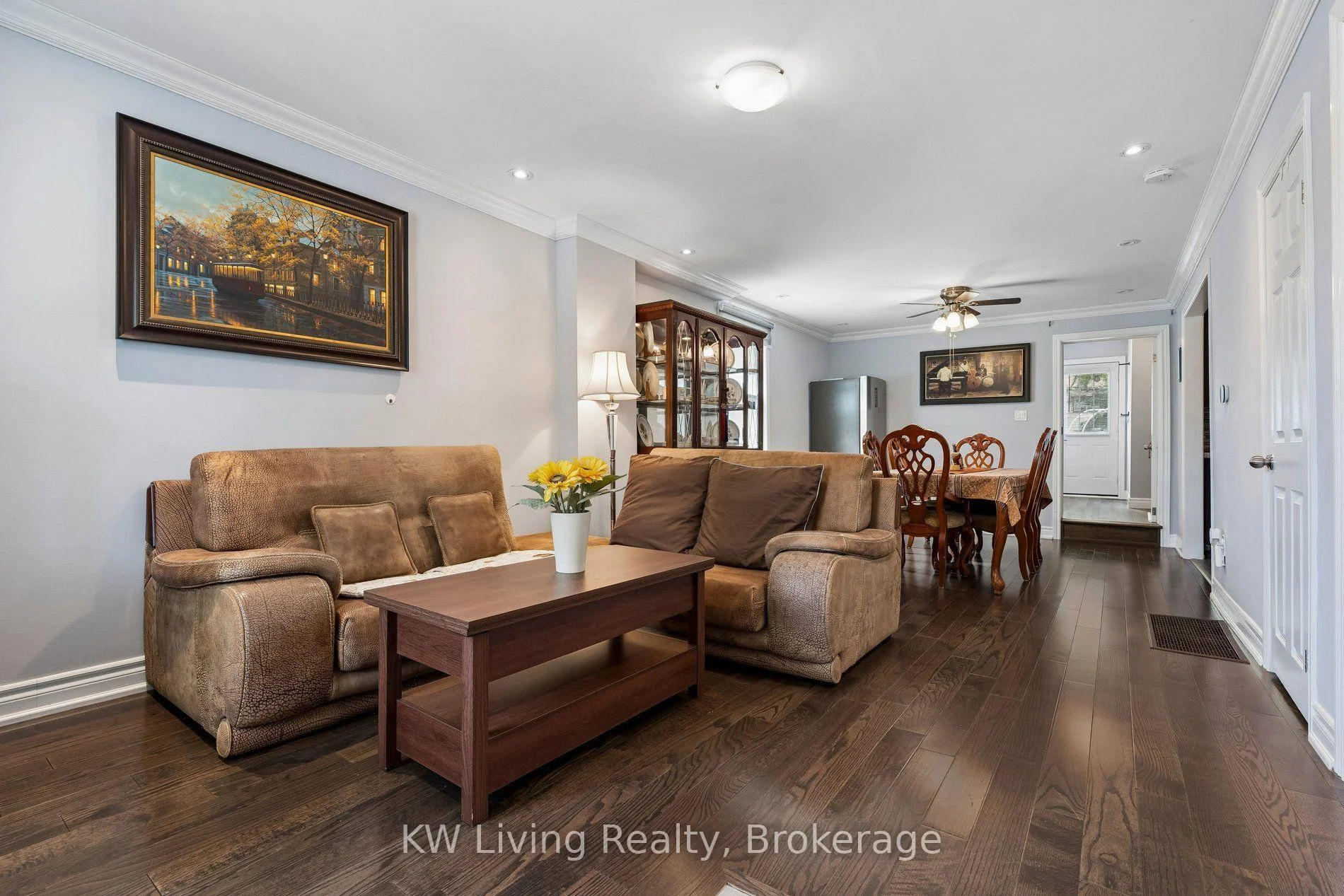 Photo 4 of Unit 2408, 8 Olympic Garden Drive, North York, Newtonbrook East — HOMEH