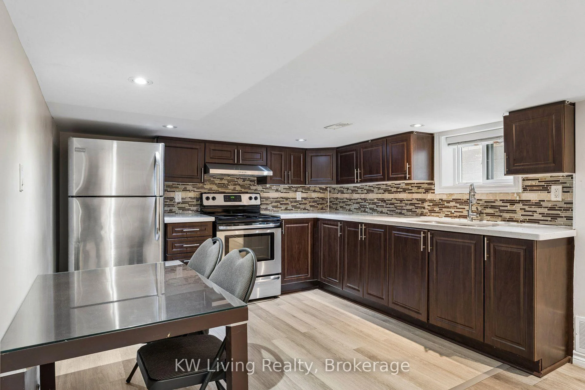 Photo 18 of Unit 2408, 8 Olympic Garden Drive, North York, Newtonbrook East — HOMEH