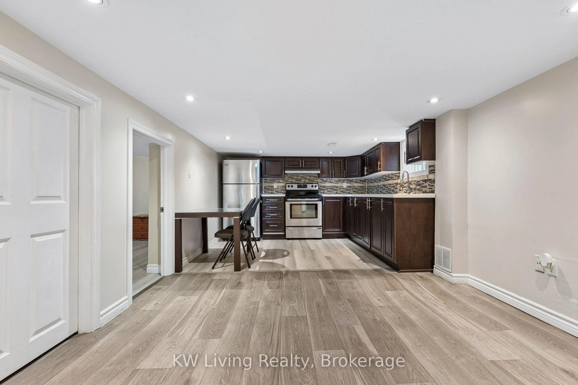 Photo 33 of Unit 2408, 8 Olympic Garden Drive, North York, Newtonbrook East — HOMEH