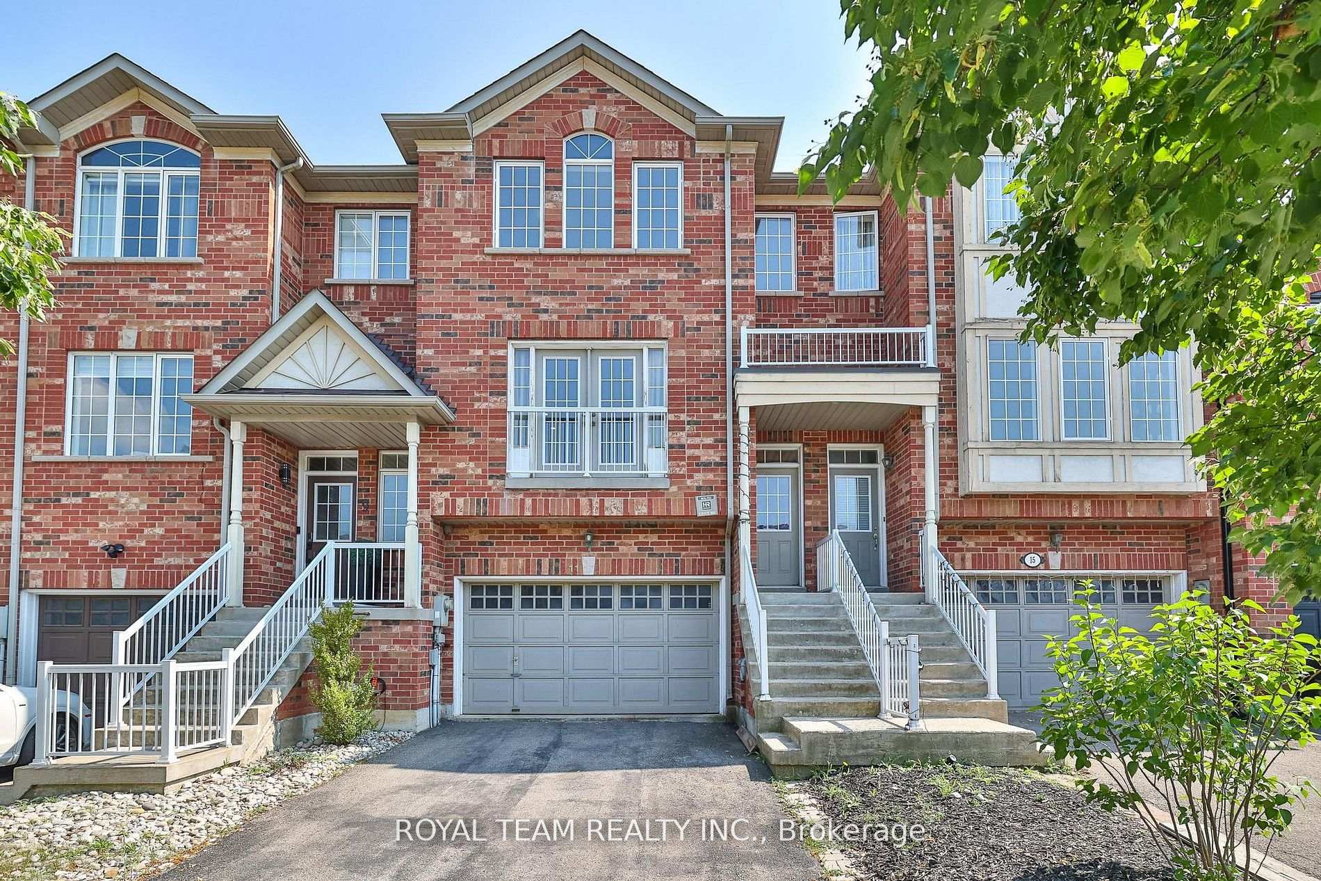 Photo 1 of 11 Jarrett Court, Vaughan, Vellore Village — HOMEH