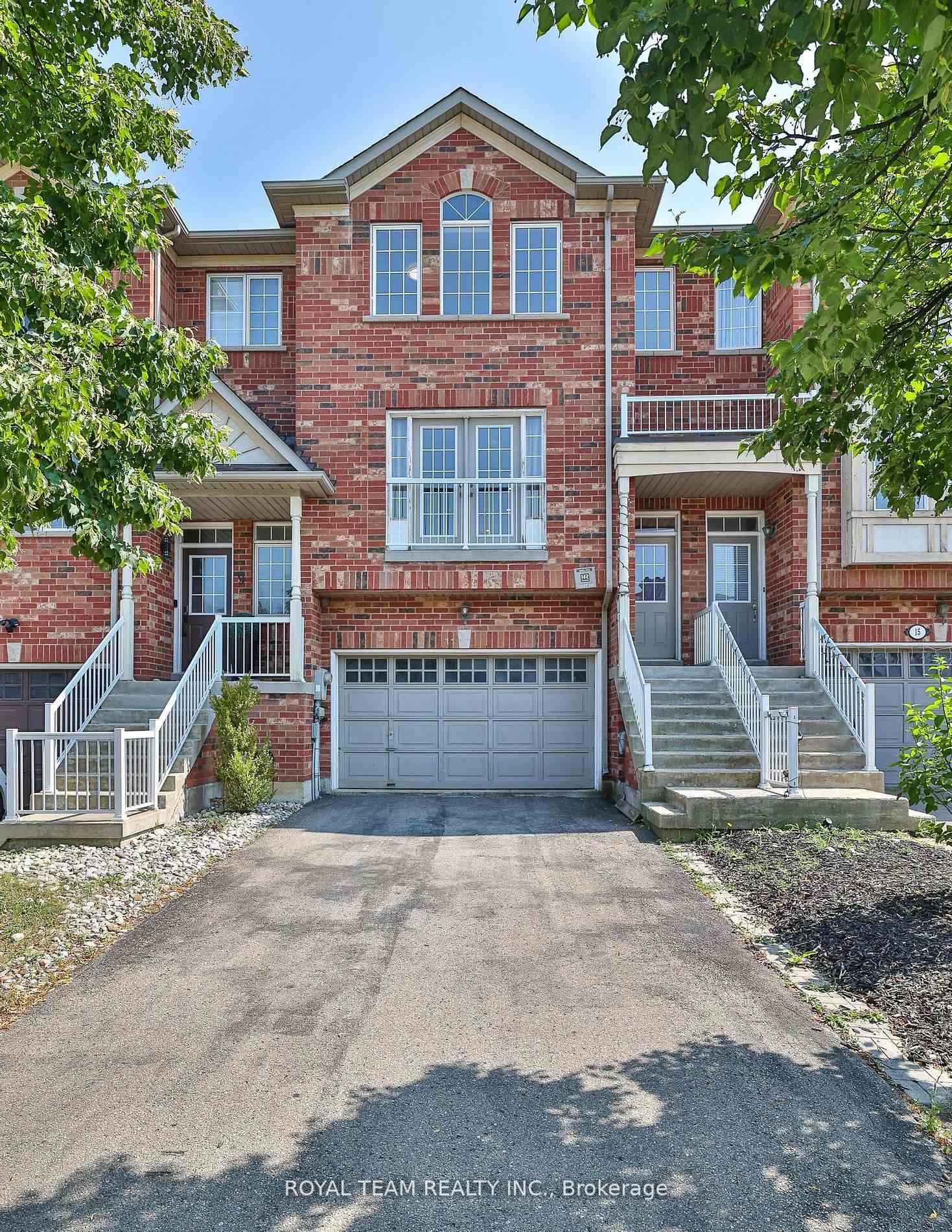Photo 2 of 11 Jarrett Court, Vaughan, Vellore Village — HOMEH