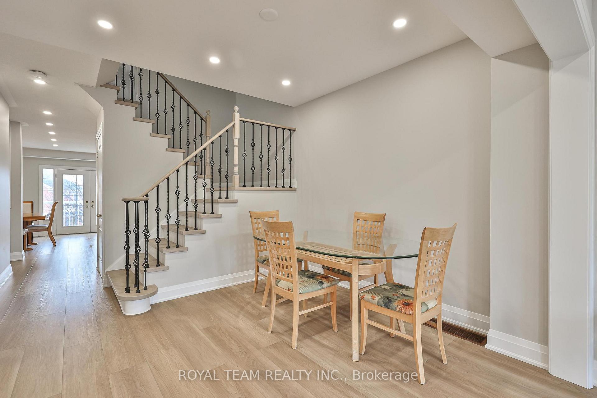 Photo 15 of 11 Jarrett Court, Vaughan, Vellore Village — HOMEH