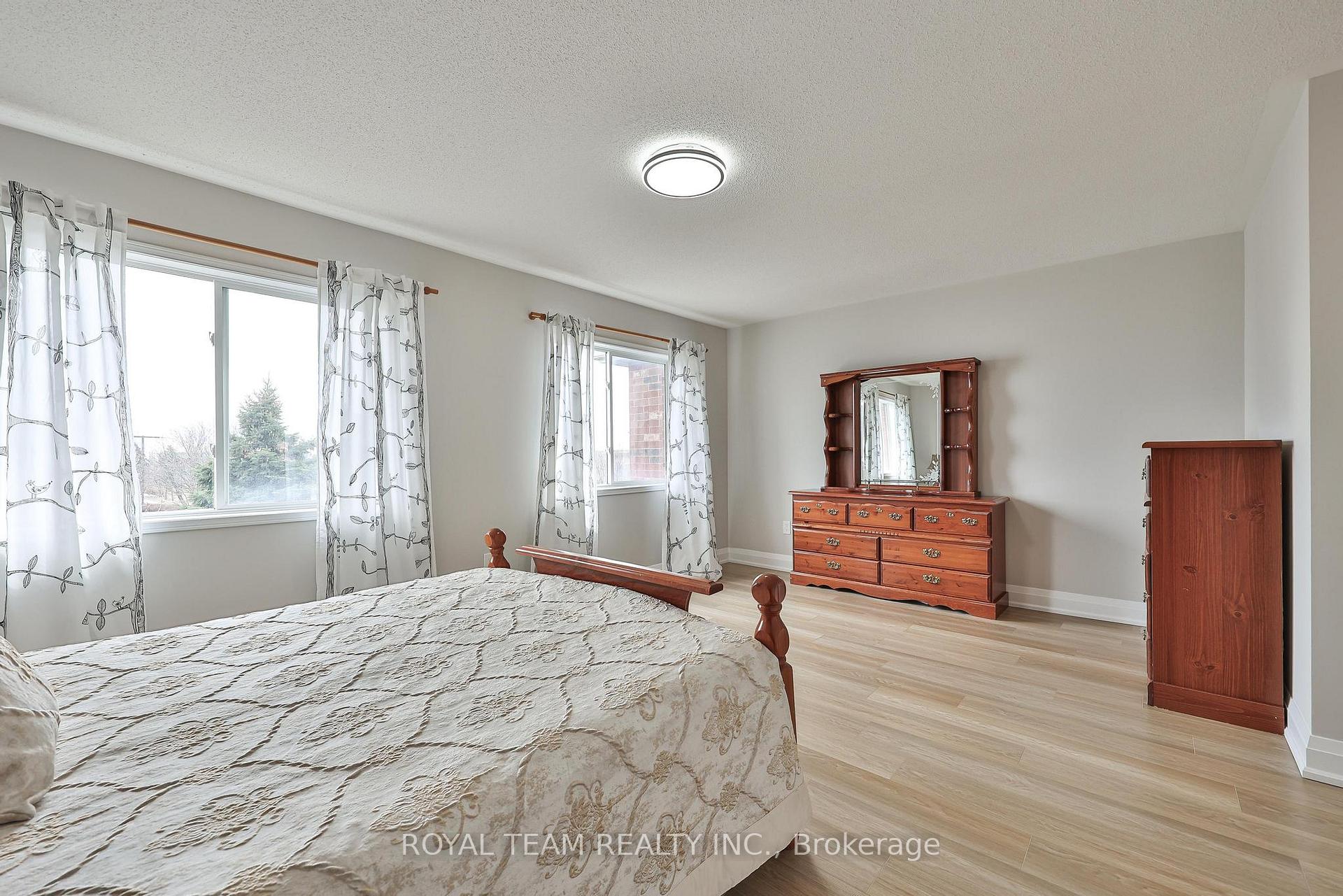 Photo 30 of 11 Jarrett Court, Vaughan, Vellore Village — HOMEH