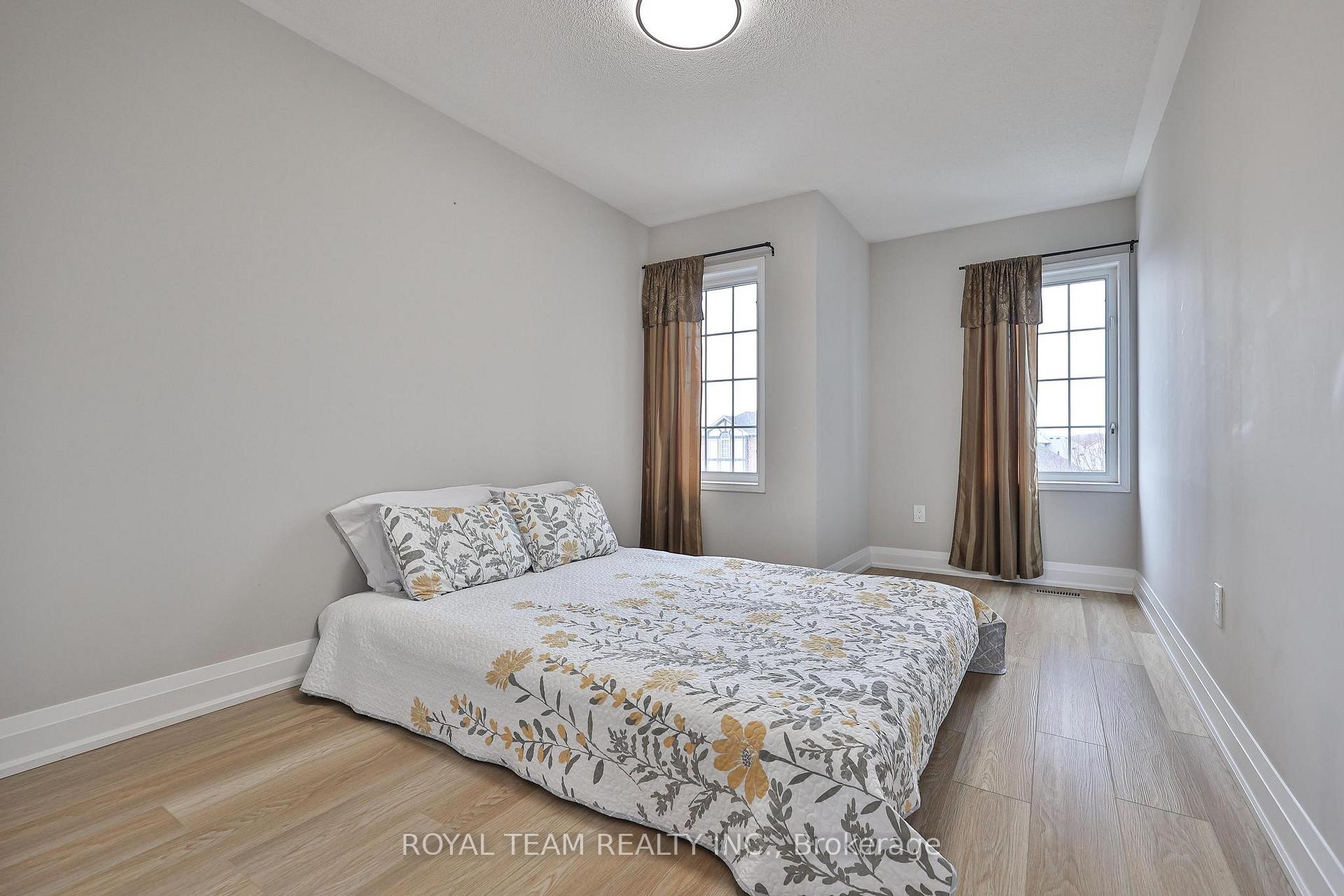 Photo 35 of 11 Jarrett Court, Vaughan, Vellore Village — HOMEH