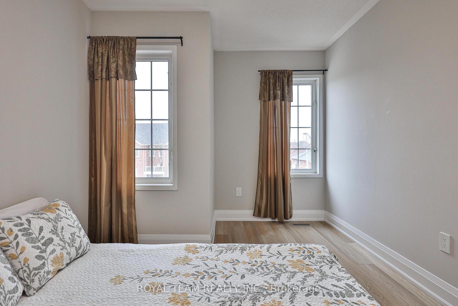 Photo 37 of 11 Jarrett Court, Vaughan, Vellore Village — HOMEH