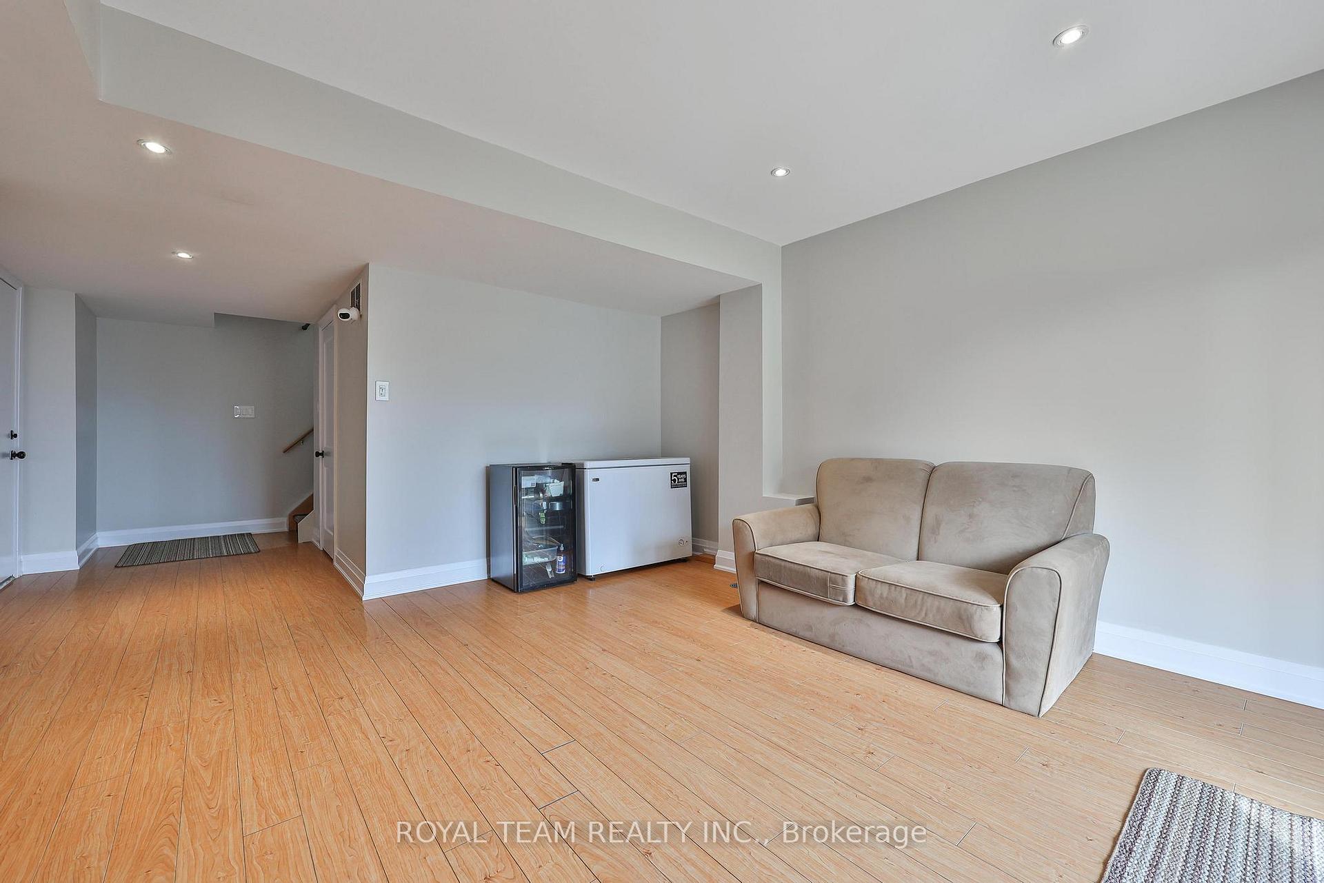 Photo 44 of 11 Jarrett Court, Vaughan, Vellore Village — HOMEH