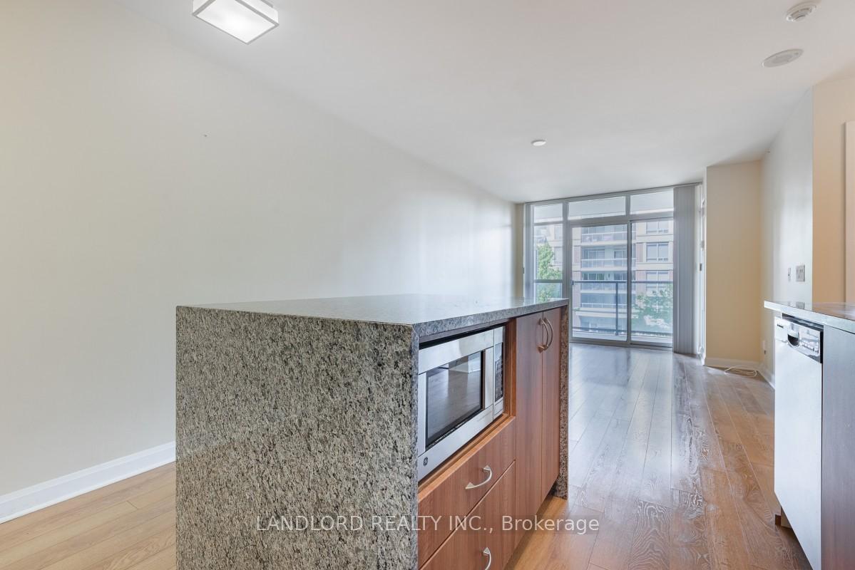 Photo 5 of Unit 318, 1 Michael Power Place, Etobicoke, Islington-City Centre West — HOMEH