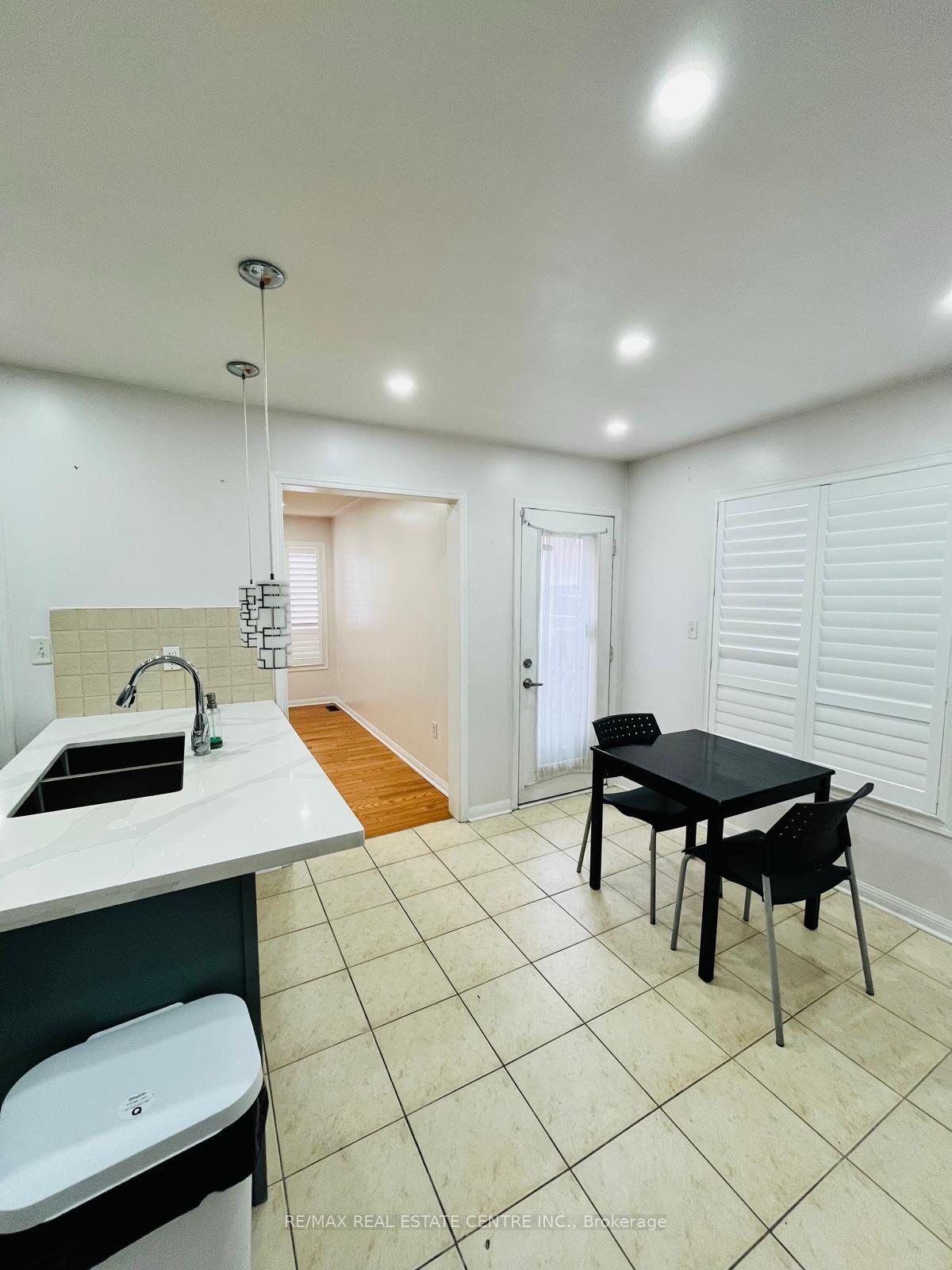 Photo 12 of Unit UPPER LEVEL, 48 Herdwick Street, Brampton, Gore Industrial North — HOMEH