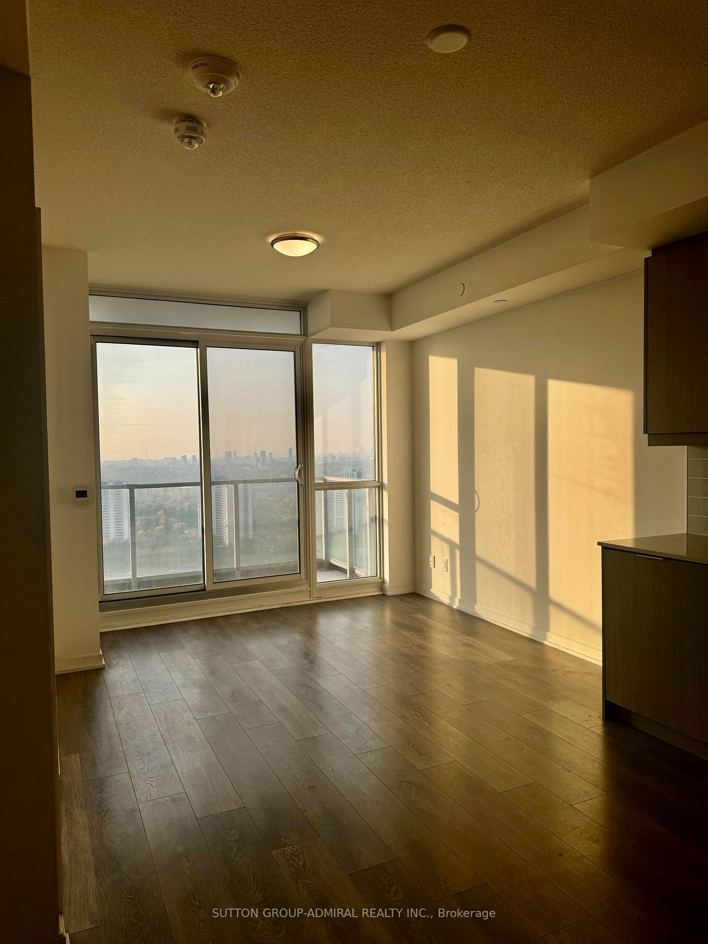 Photo 13 of Unit 2909, 32 Forest Manor Street, North York, Henry Farm — HOMEH
