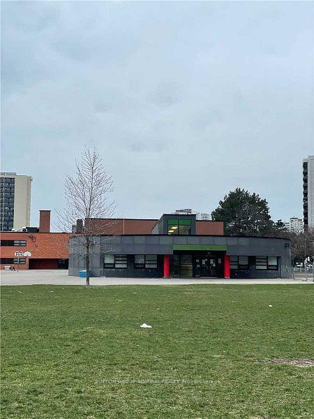 Photo 16 of Unit 2909, 32 Forest Manor Street, North York, Henry Farm — HOMEH