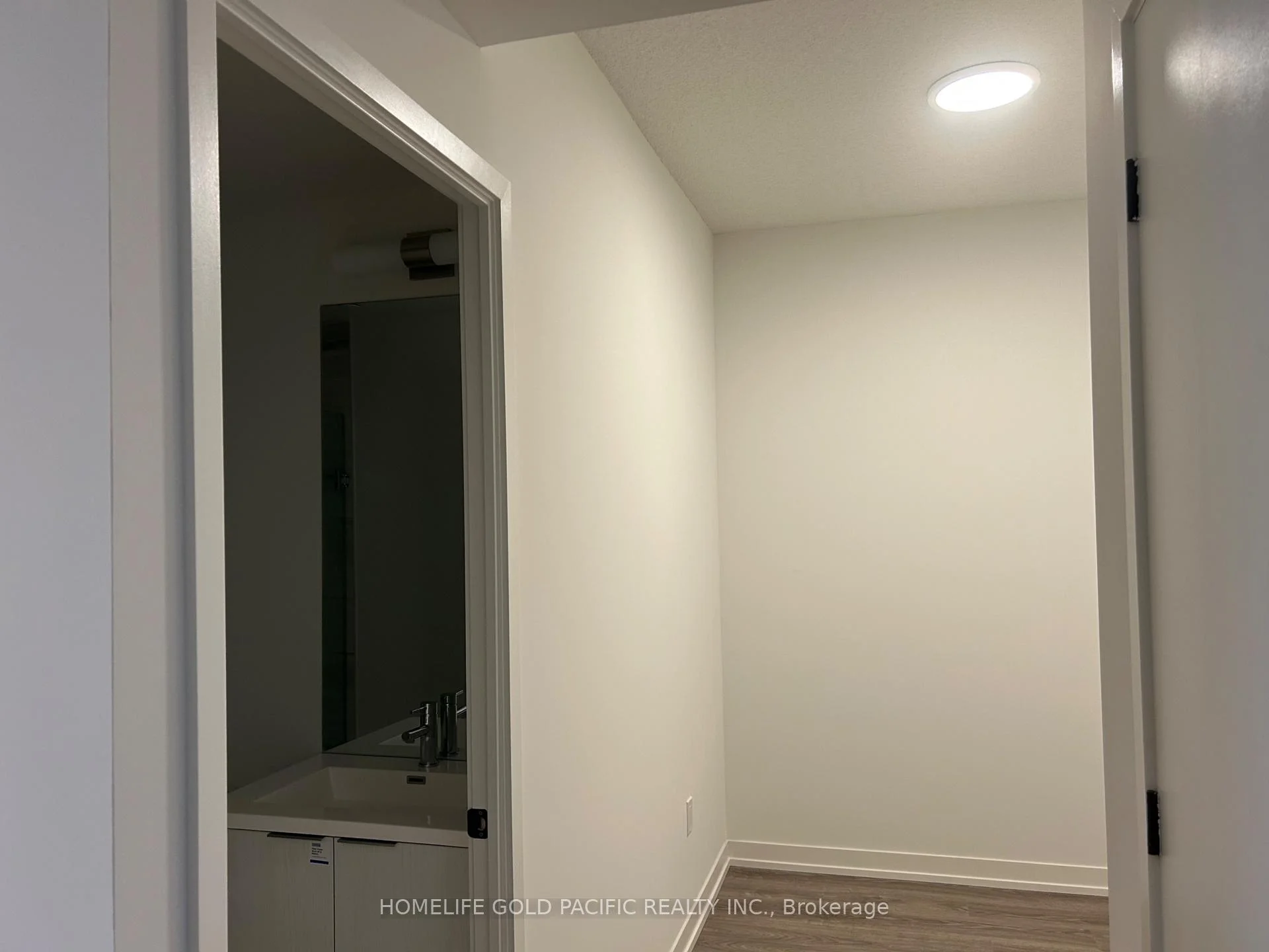 Photo 14 of Unit 3307, 8 Interchange Way, Vaughan, Vaughan Corporate Centre — HOMEH