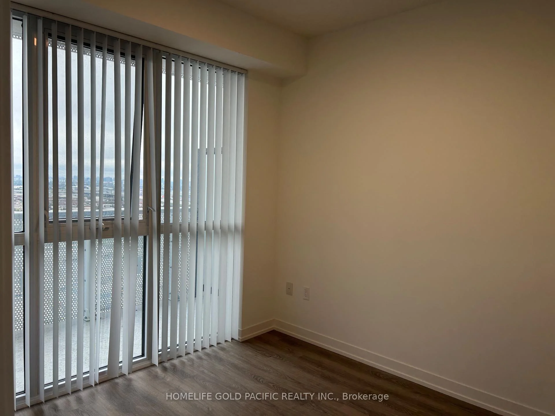Photo 21 of Unit 3307, 8 Interchange Way, Vaughan, Vaughan Corporate Centre — HOMEH