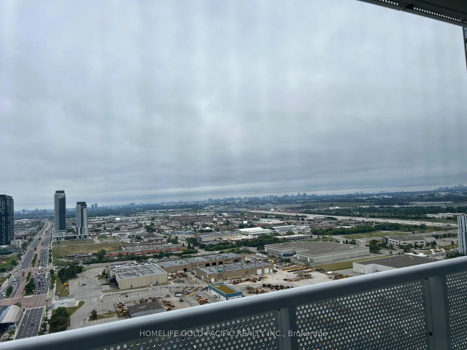 Photo 26 of Unit 3307, 8 Interchange Way, Vaughan, Vaughan Corporate Centre — HOMEH