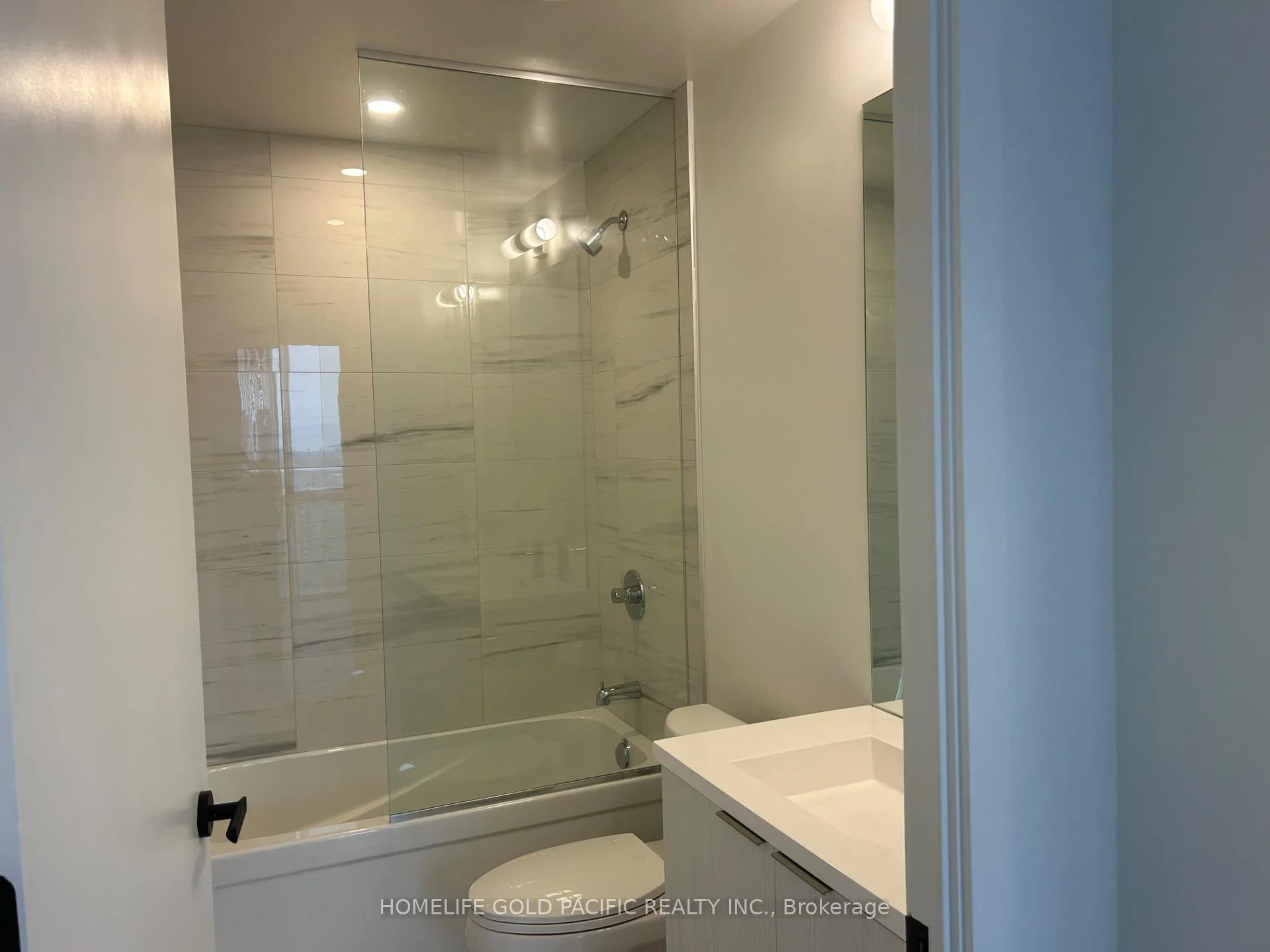 Photo 28 of Unit 3307, 8 Interchange Way, Vaughan, Vaughan Corporate Centre — HOMEH