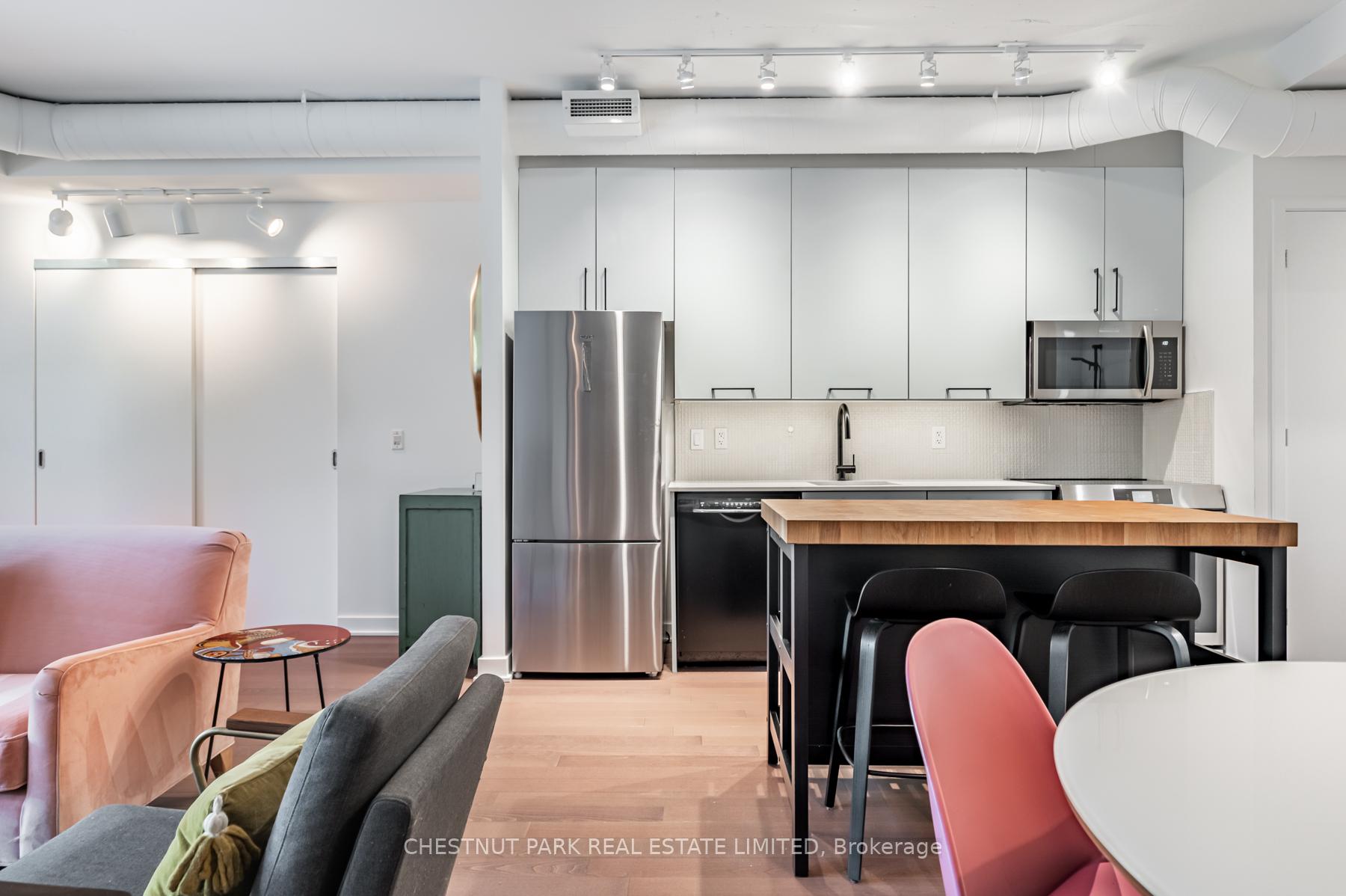 Photo 12 of Unit 221, 64 Niagara Street, Toronto, Niagara — HOMEH