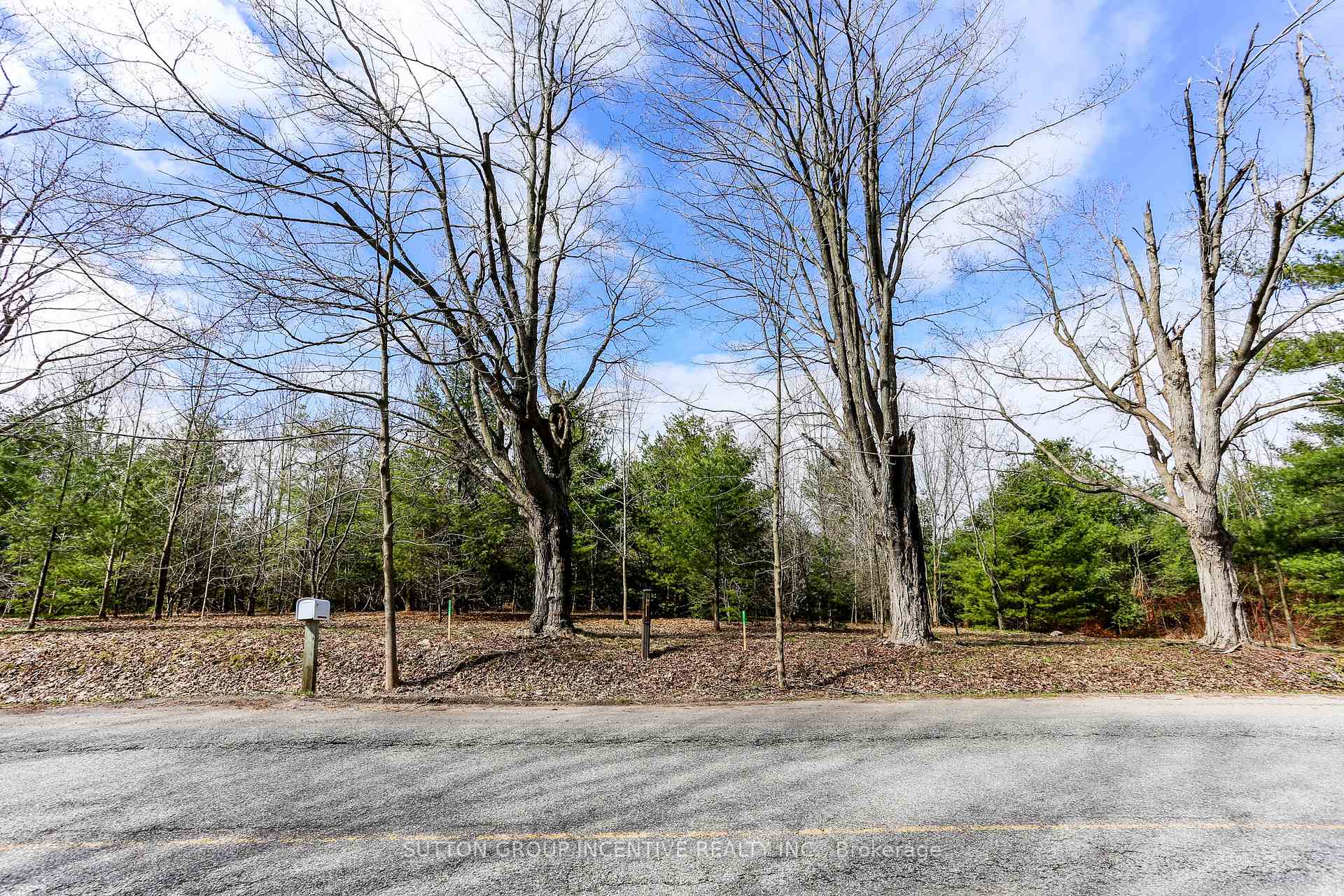 Photo 14 of Unit Part 4, 2790 Old Second Road S, Springwater, Midhurst — HOMEH