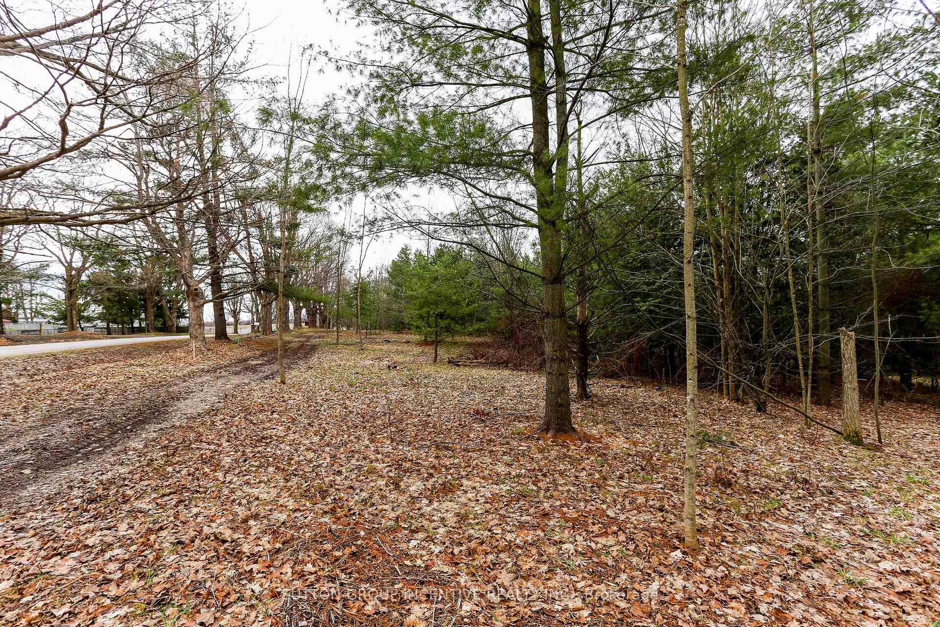 Photo 25 of Unit Part 4, 2790 Old Second Road S, Springwater, Midhurst — HOMEH