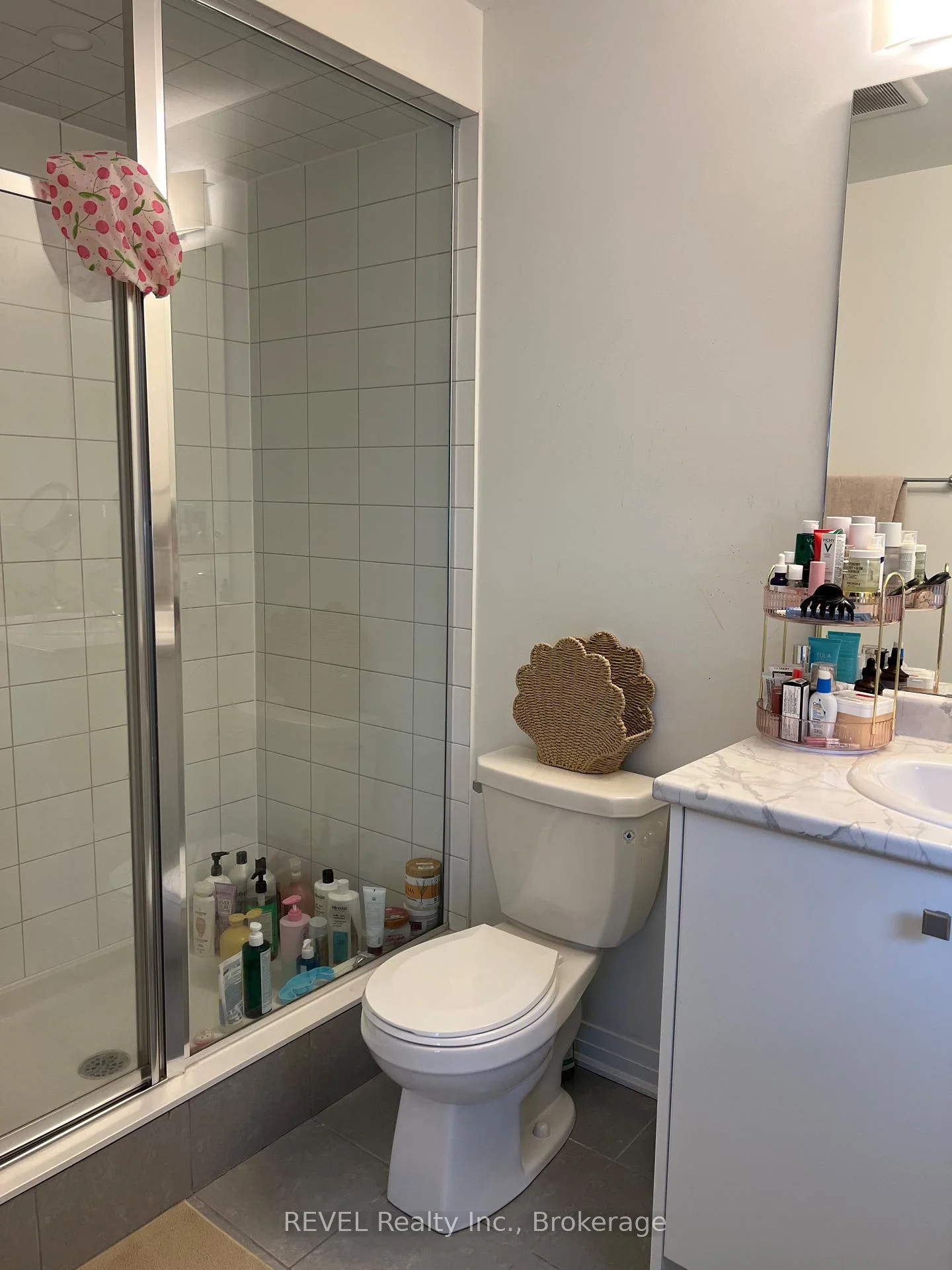 Photo 17 of 118 Varsity Drive, Welland, Dain City — HOMEH