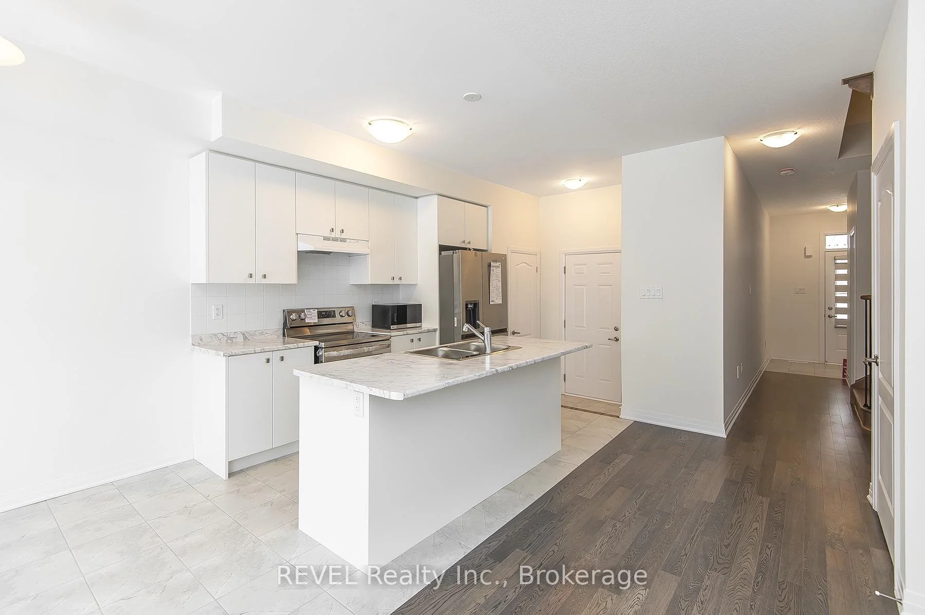 Photo 7 of 118 Varsity Drive, Welland, Dain City — HOMEH