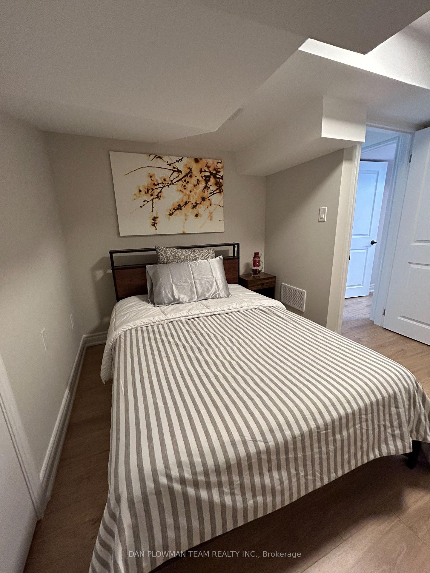 Photo 14 of Unit Bsmt, 25 Roma Drive, Whitby, Williamsburg — HOMEH