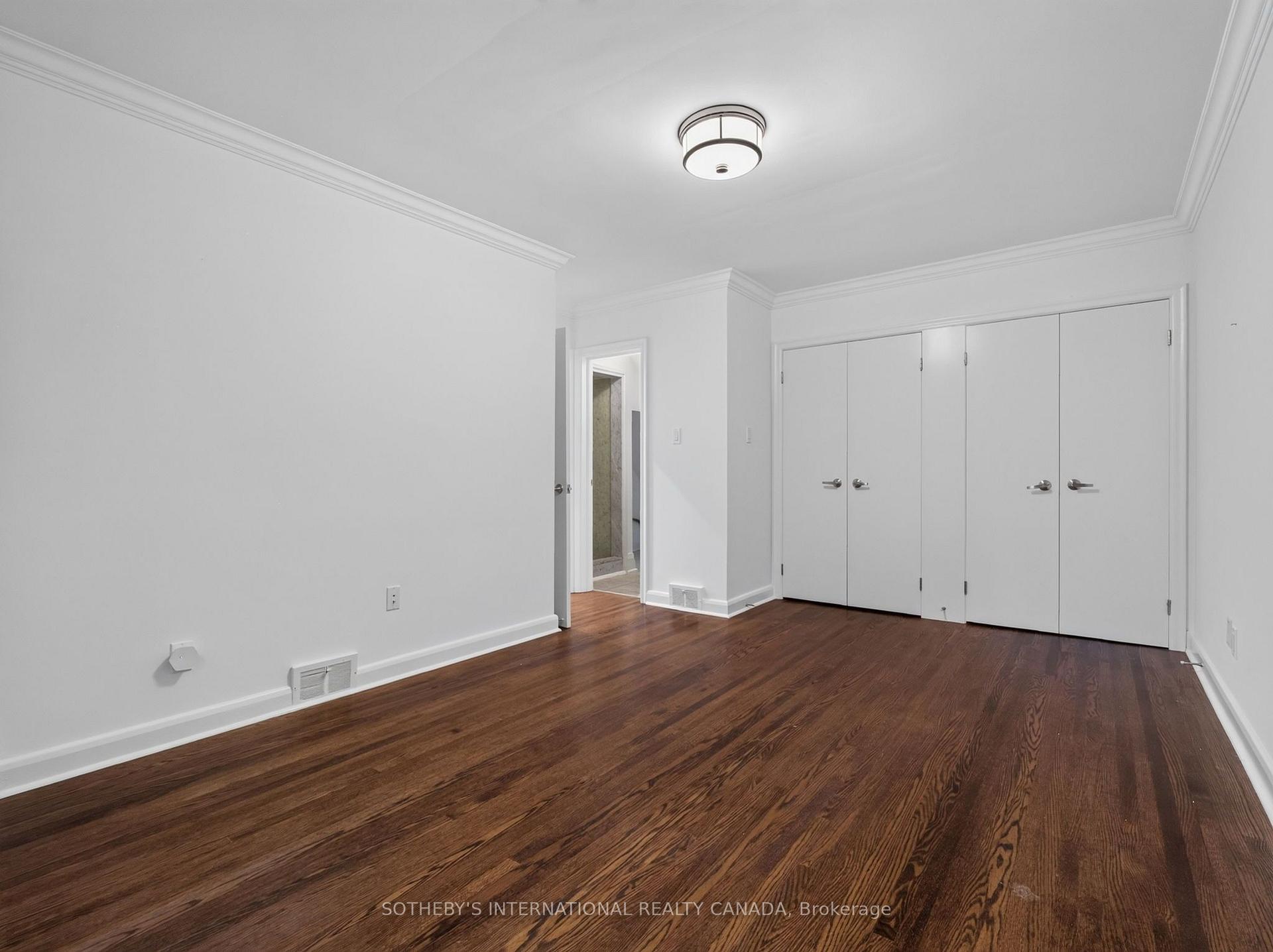 Photo 50 of 56 Edgehill Road, Etobicoke, Edenbridge-Humber Valley — HOMEH