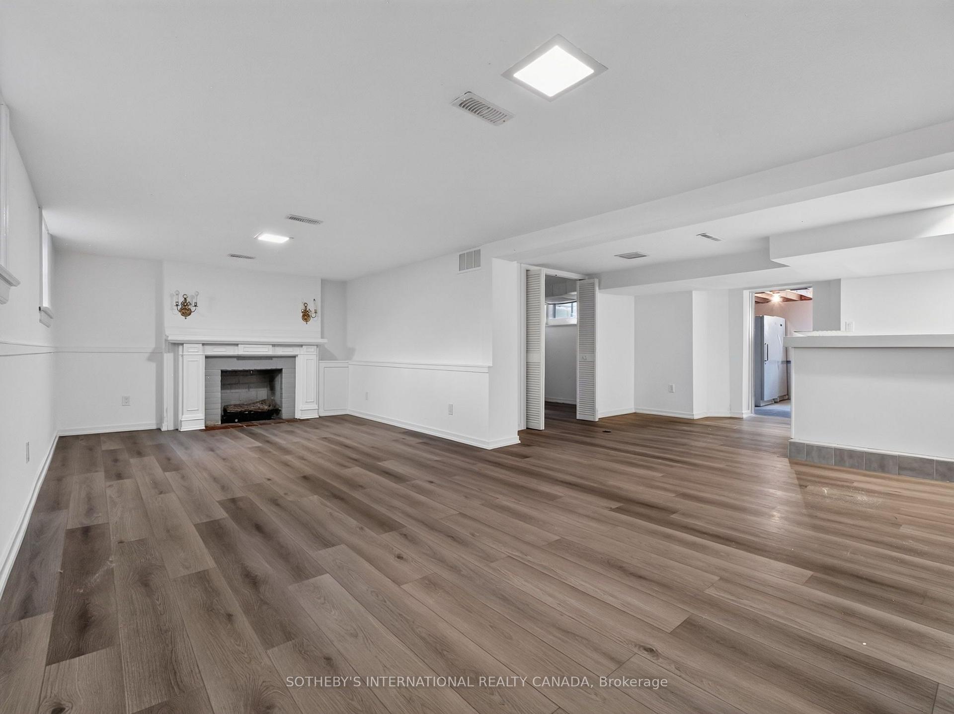 Photo 54 of 56 Edgehill Road, Etobicoke, Edenbridge-Humber Valley — HOMEH