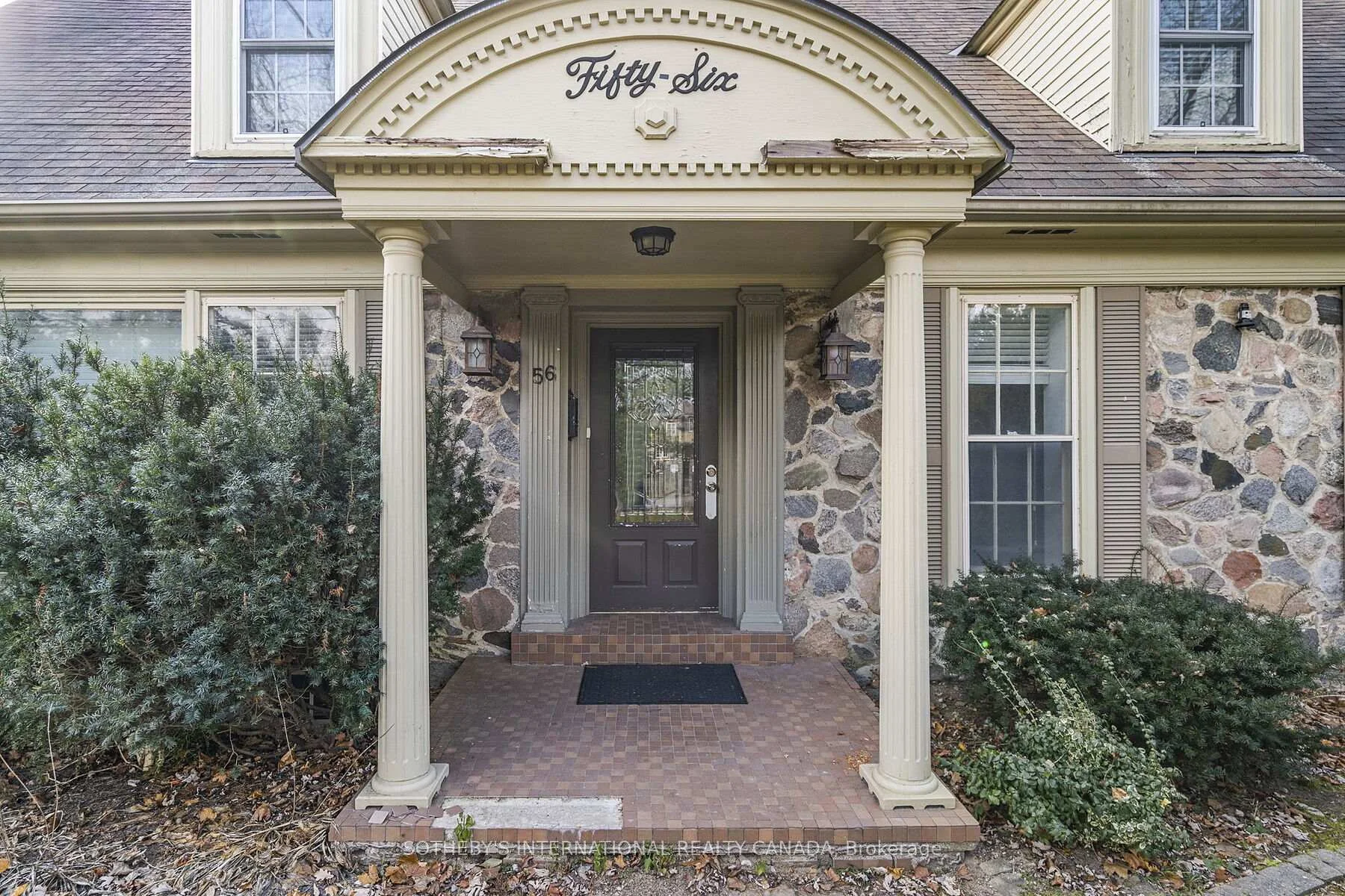 Photo 15 of 56 Edgehill Road, Etobicoke, Edenbridge-Humber Valley — HOMEH