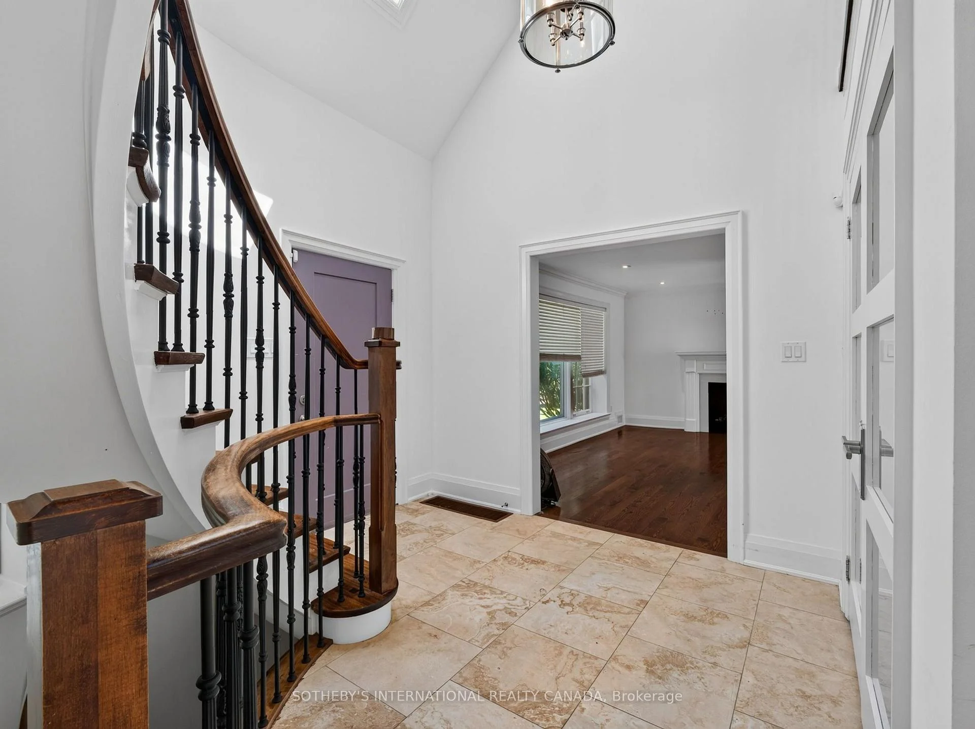 Photo 18 of 56 Edgehill Road, Etobicoke, Edenbridge-Humber Valley — HOMEH