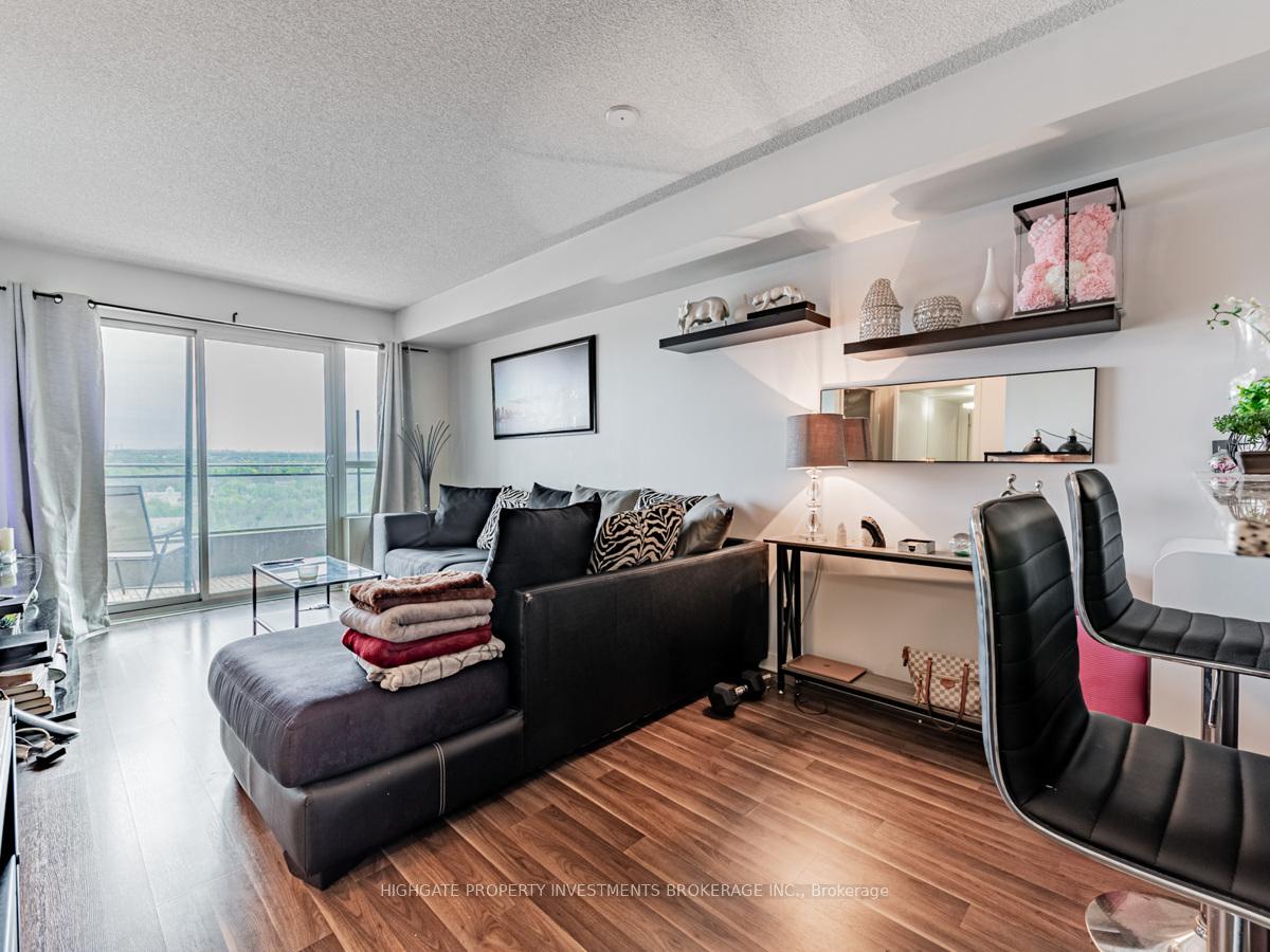 Photo 13 of Unit 907, 1235 Bayly Street, Pickering, Bay Ridges — HOMEH
