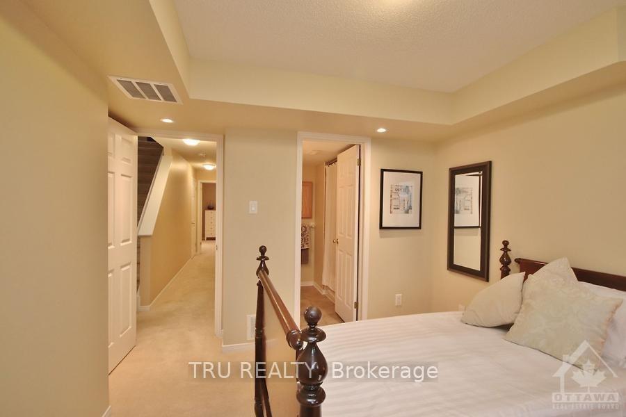 Photo 21 of 835 Longfields Drive, Ottawa, Barrhaven - Longfields — HOMEH