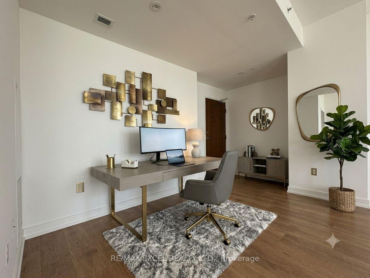 Photo 5 of Unit 3106, 117 Mcmahon Drive, North York, Bayview Village — HOMEH